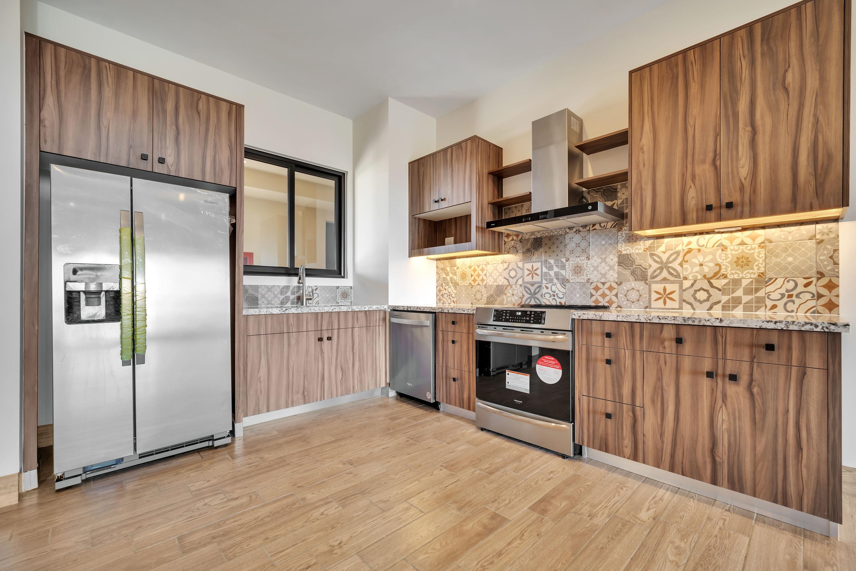 Seller Financing, Mavila 2 bed, 2 bath. Floor 2