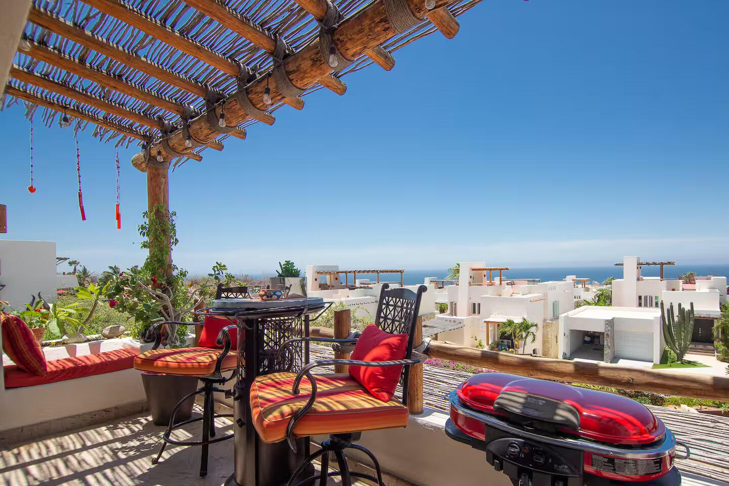 Pura Vida -Ocean View Home, Casa