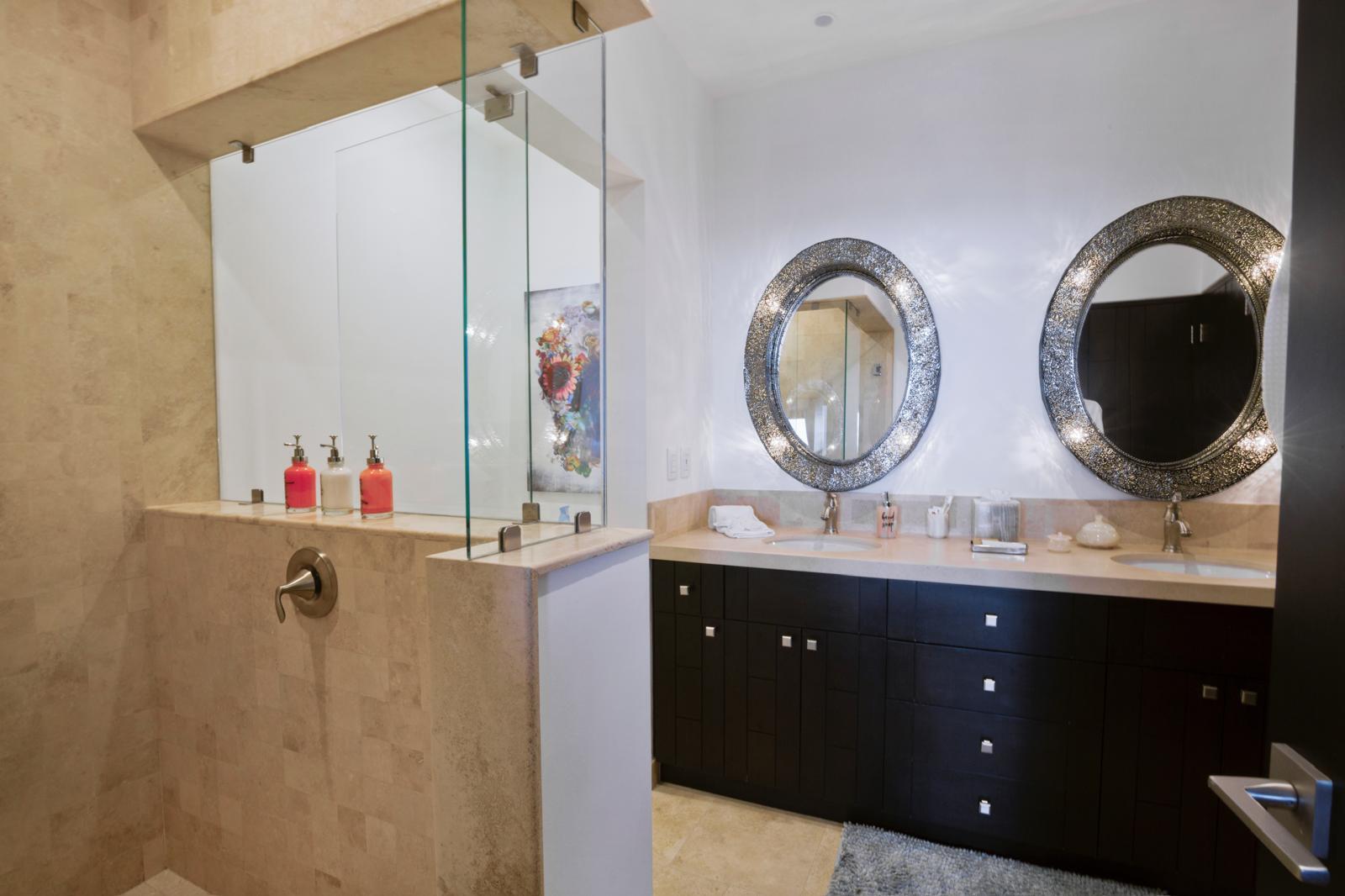 Great Ocean Views, Copala Pentgarden