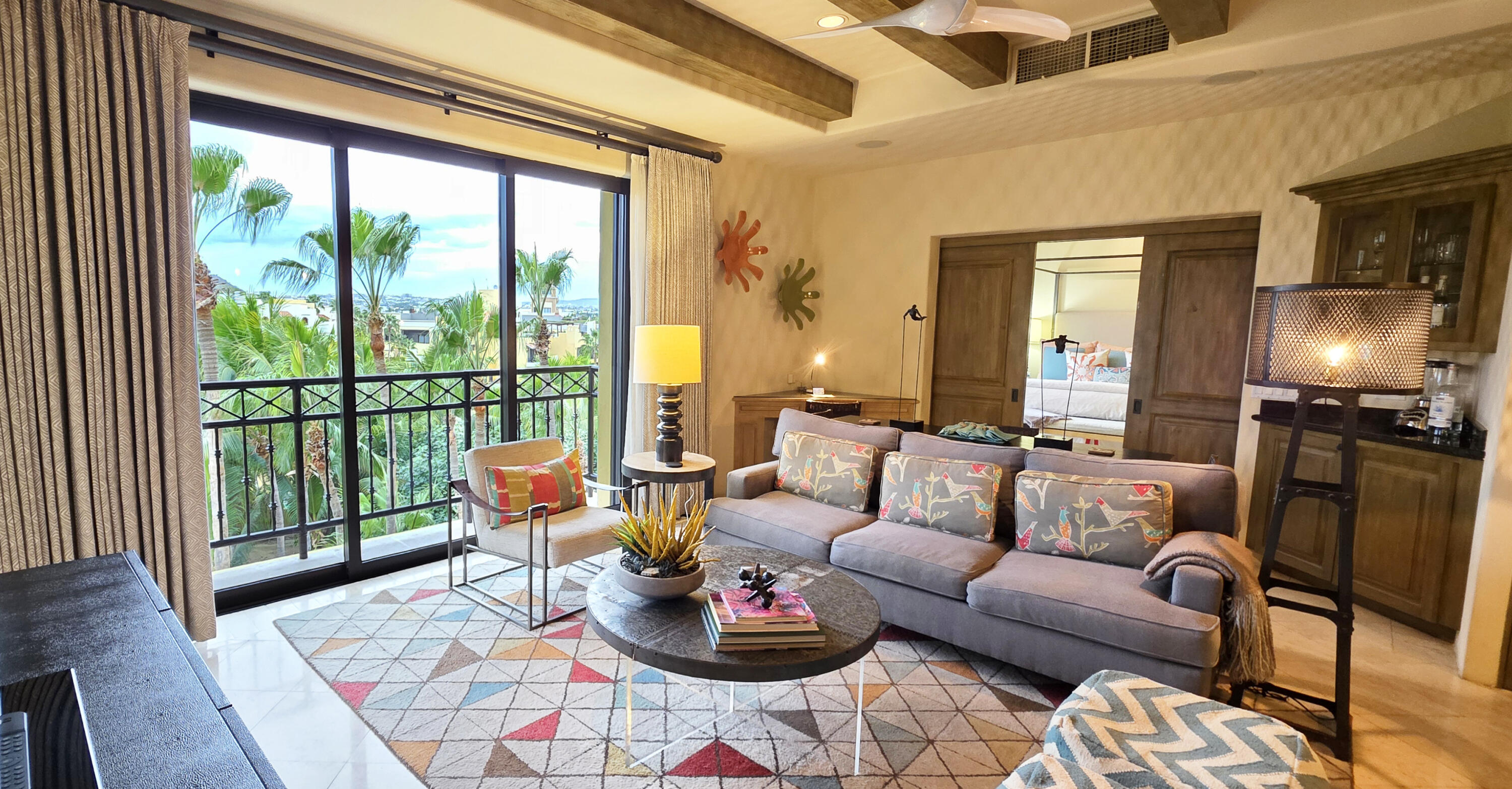 Hacienda Beach Club Residence