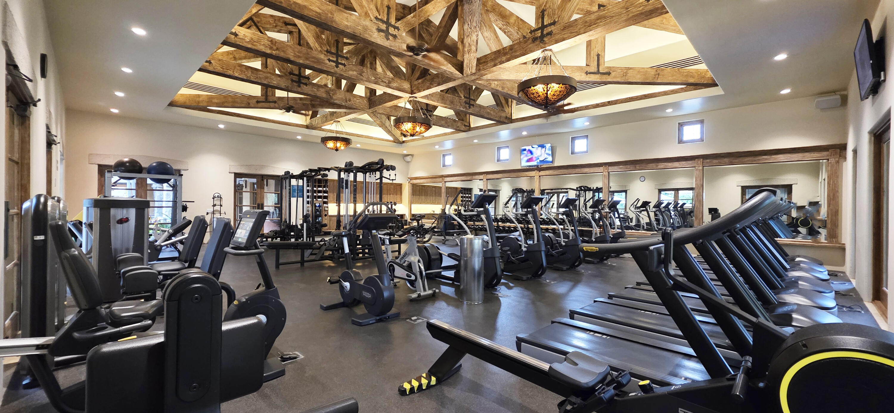 Hacienda Beach Club Residence