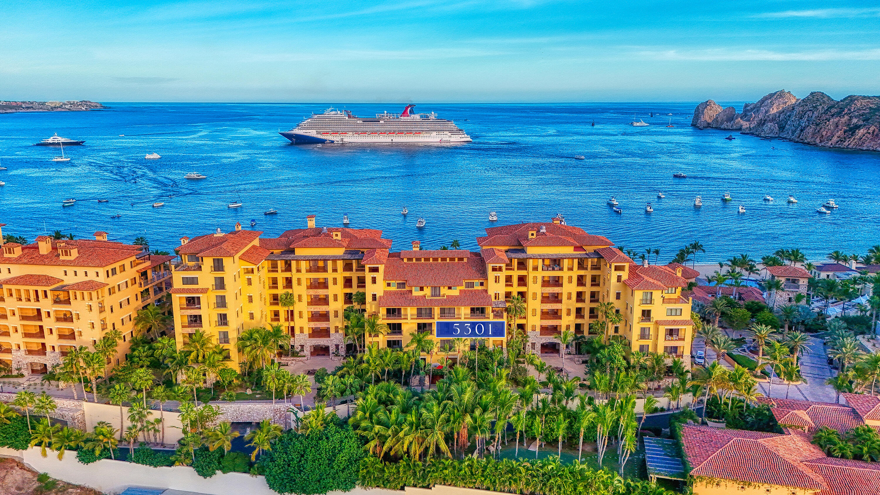 Hacienda Beach Club Residence