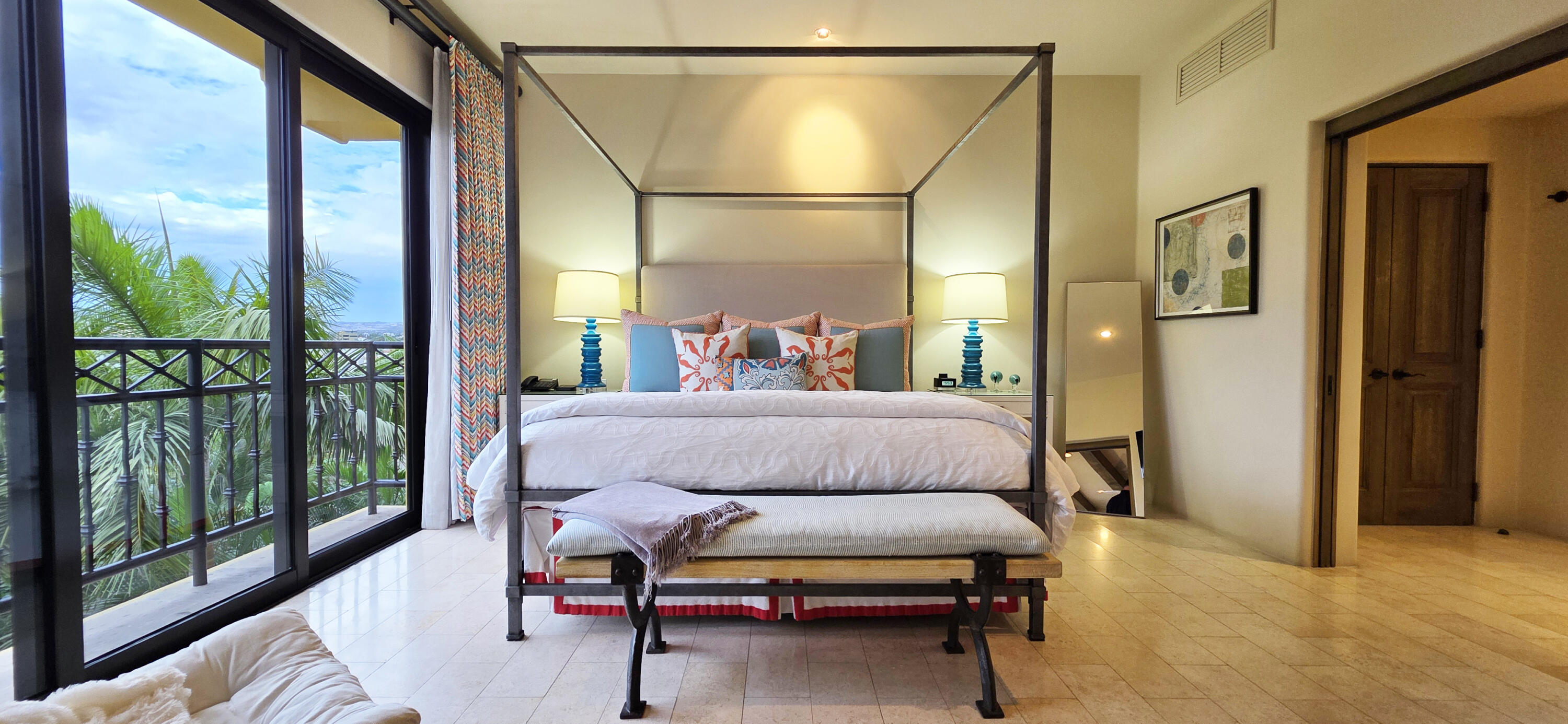 Hacienda Beach Club Residence