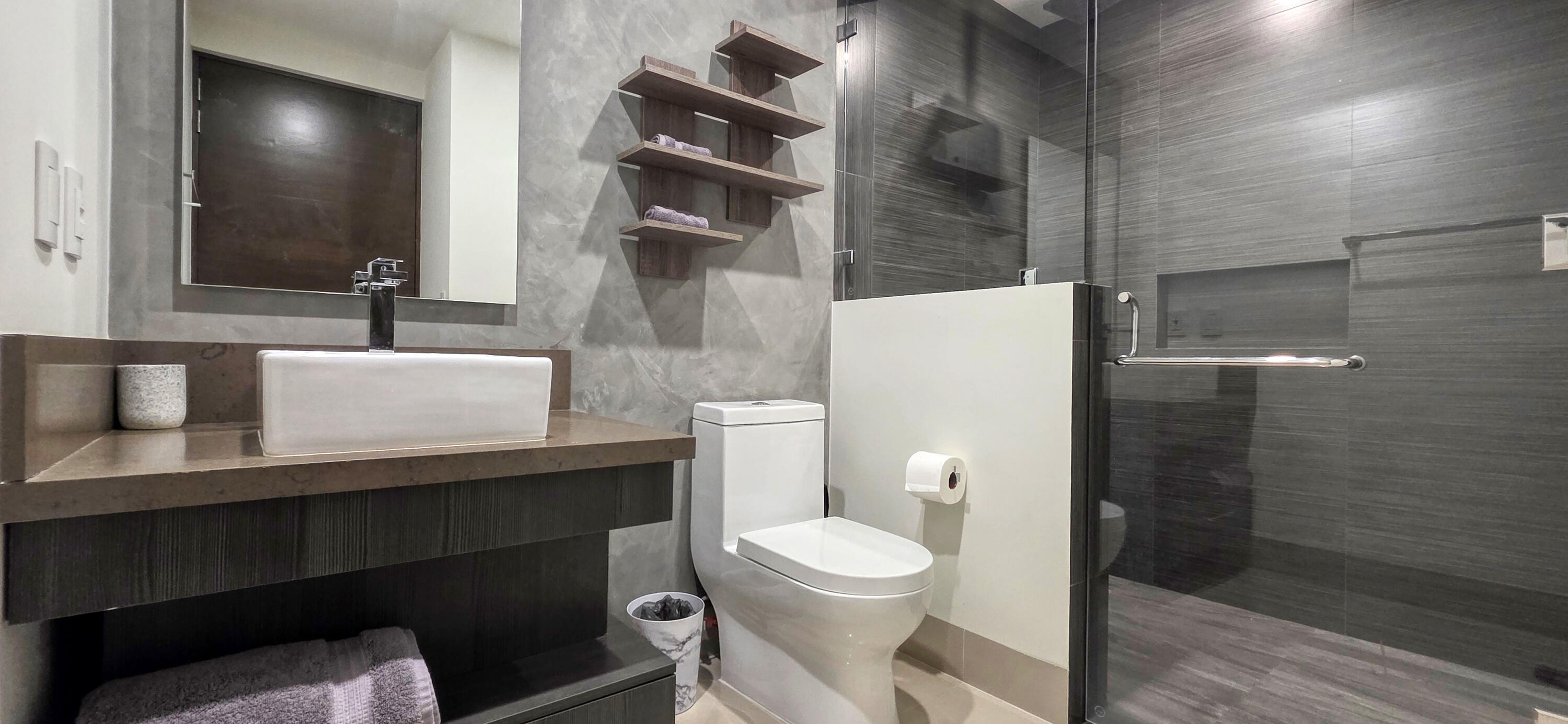 2 bed, 2.5 bath, second floor, Tramonti