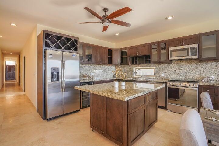 San Miguel, Ventanas 3B