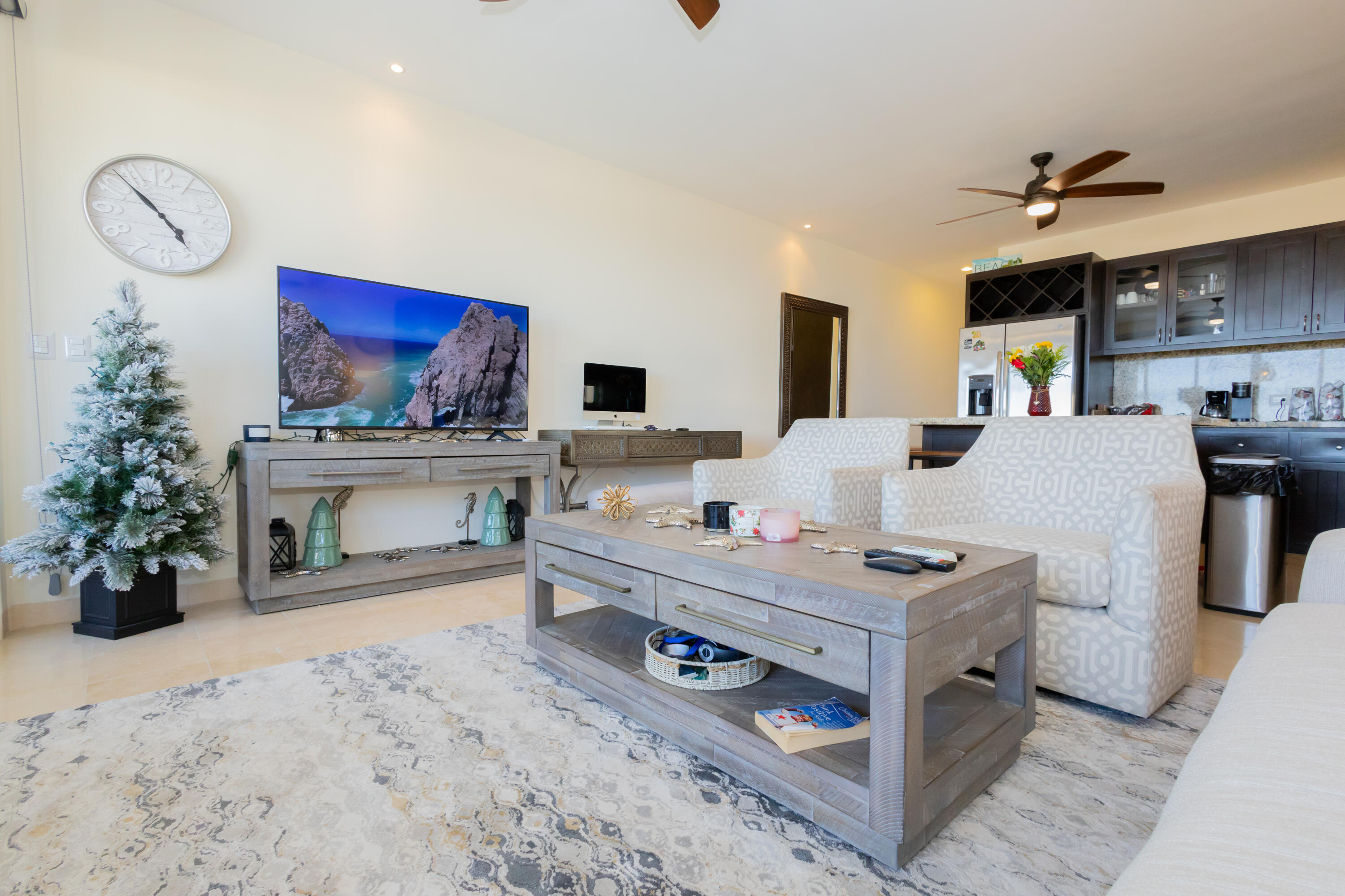 San Miguel, Ventanas 3B