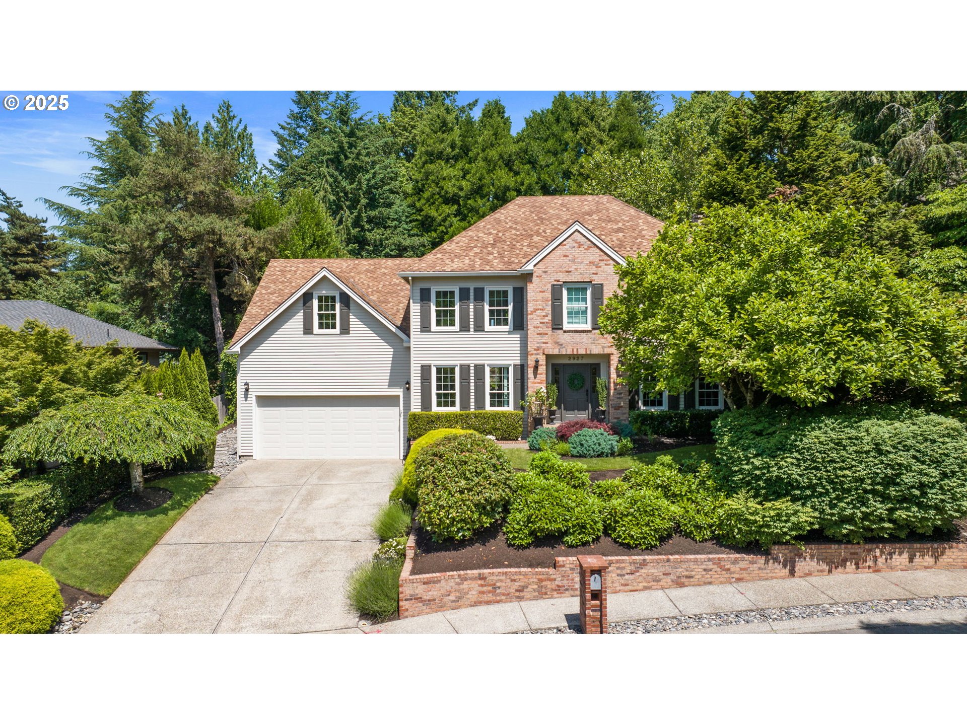 2927 TOLKIEN LN