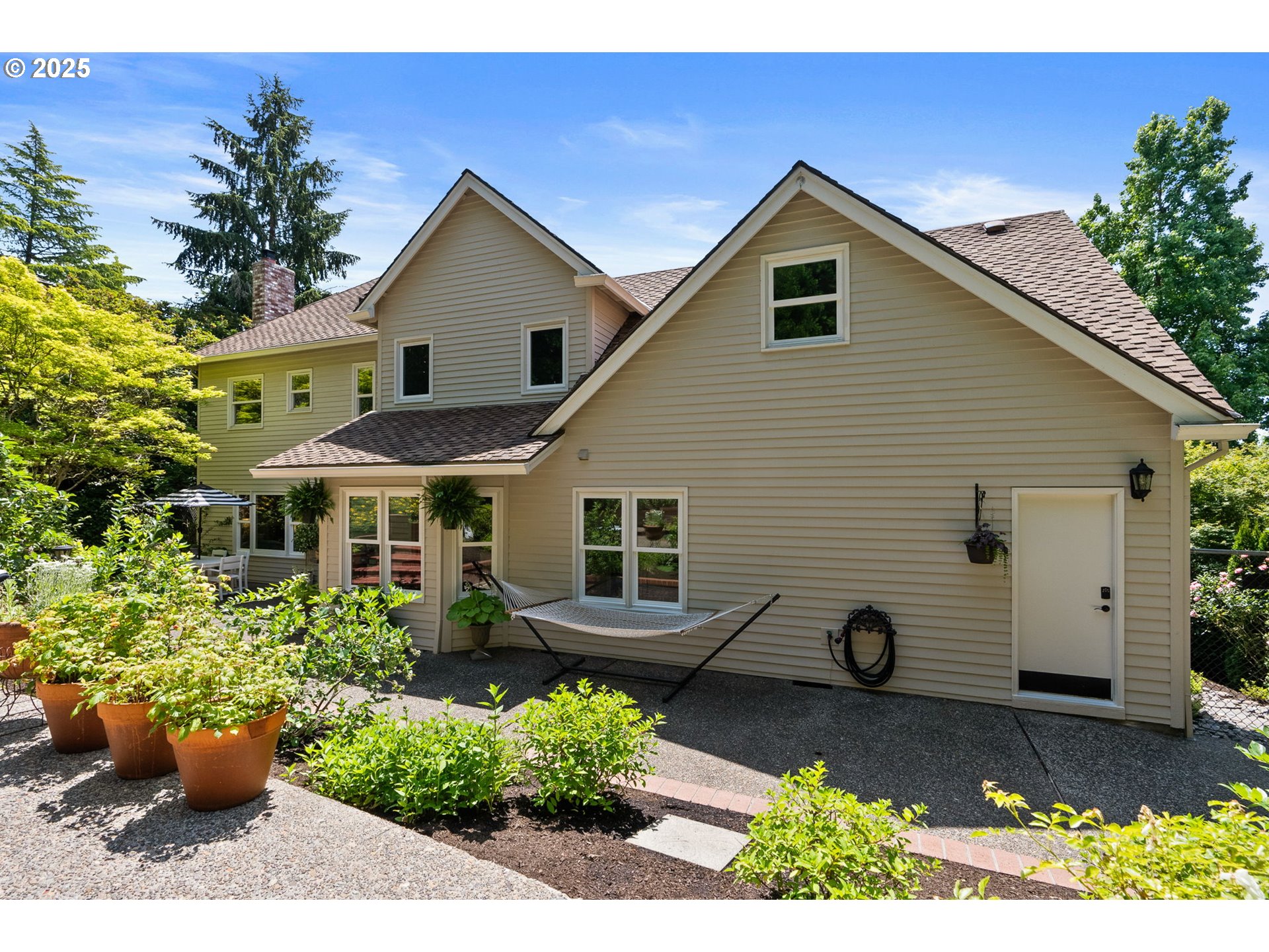 2927 TOLKIEN LN