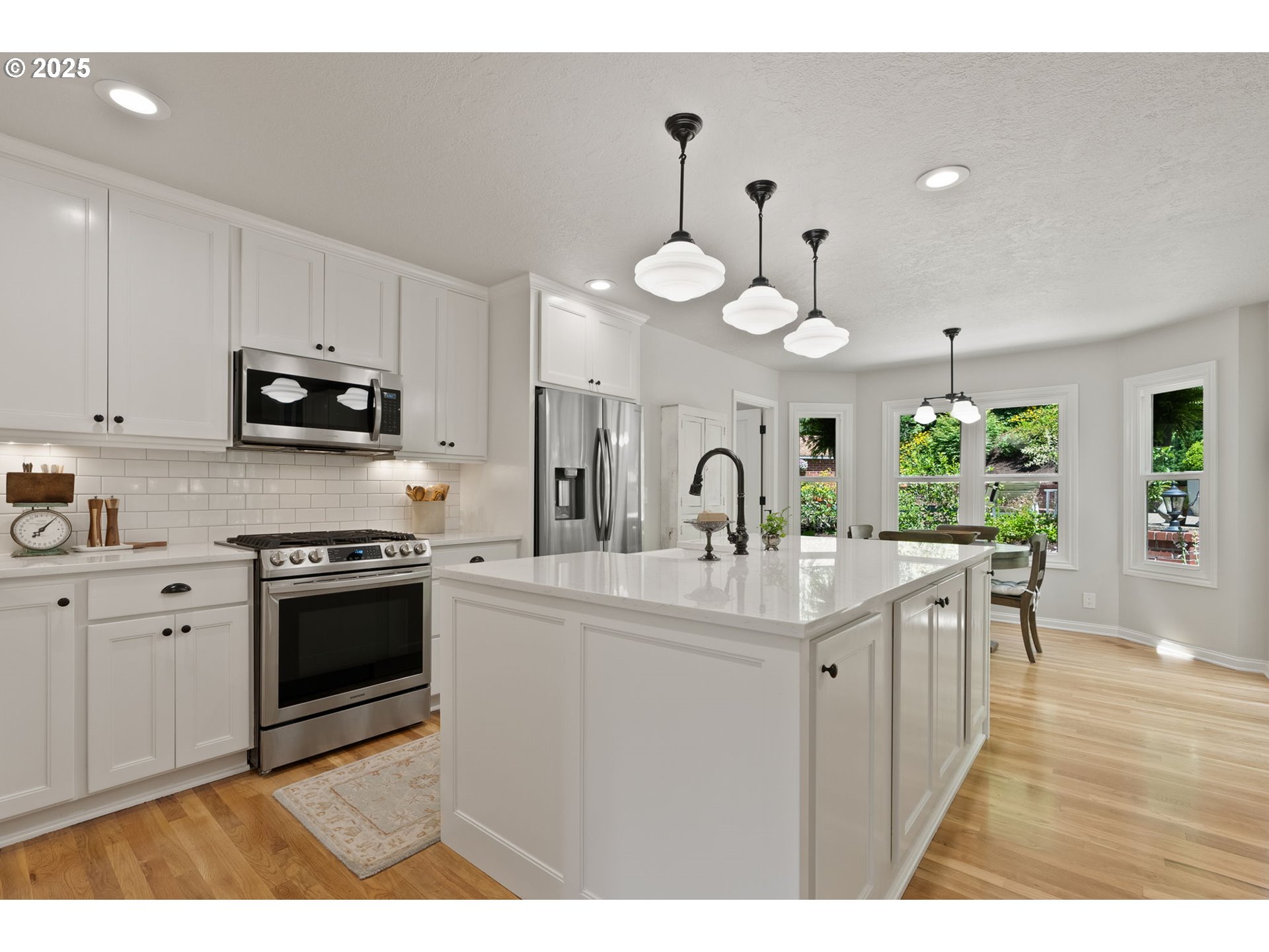 2927 TOLKIEN LN