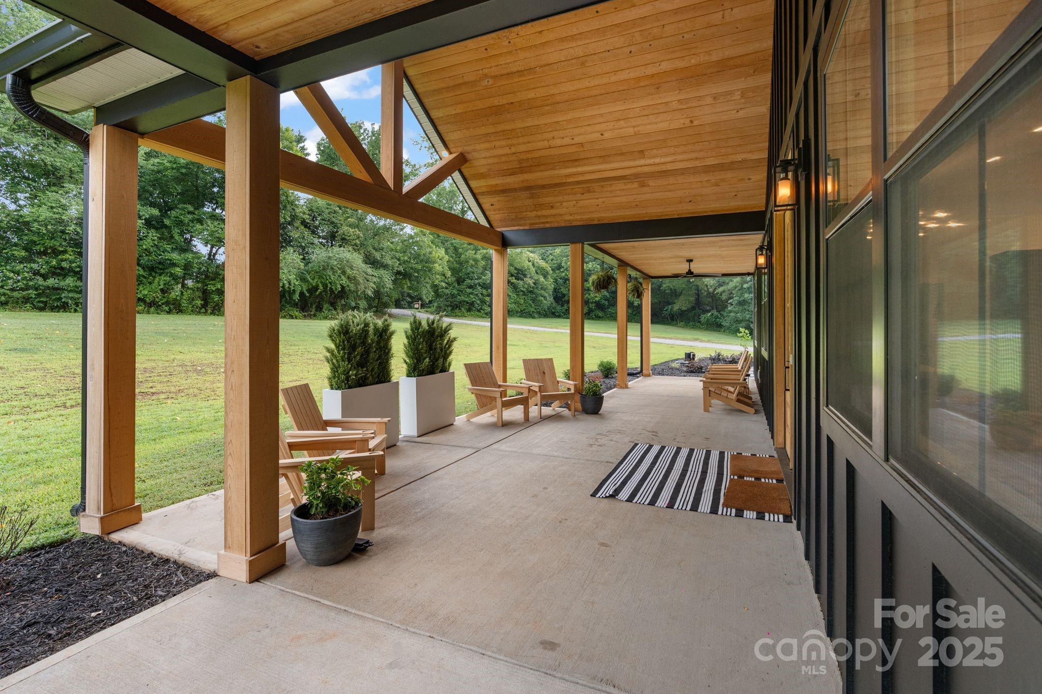 13546 W Highway 55 Highway W