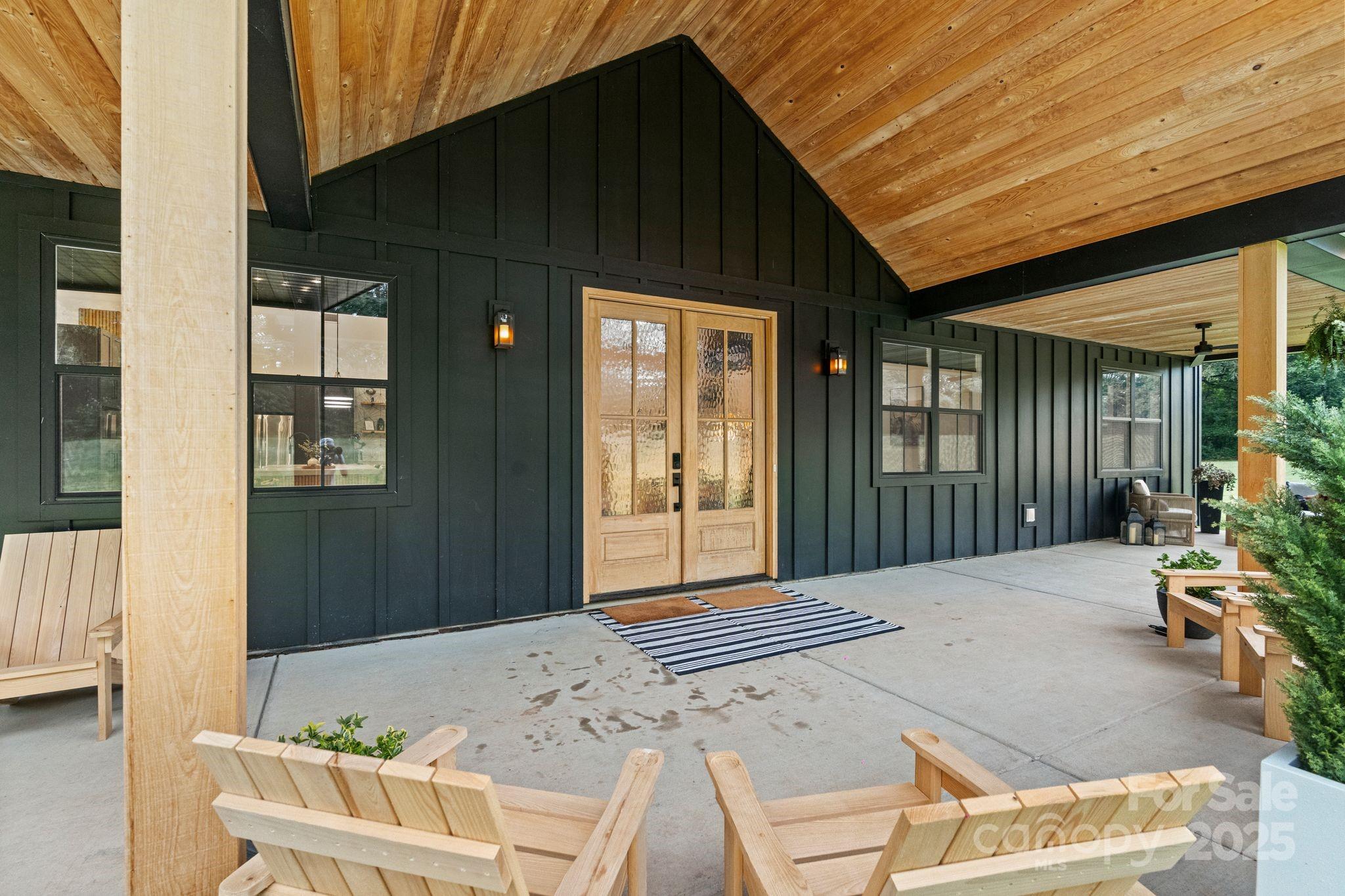 13546 W Highway 55 Highway W