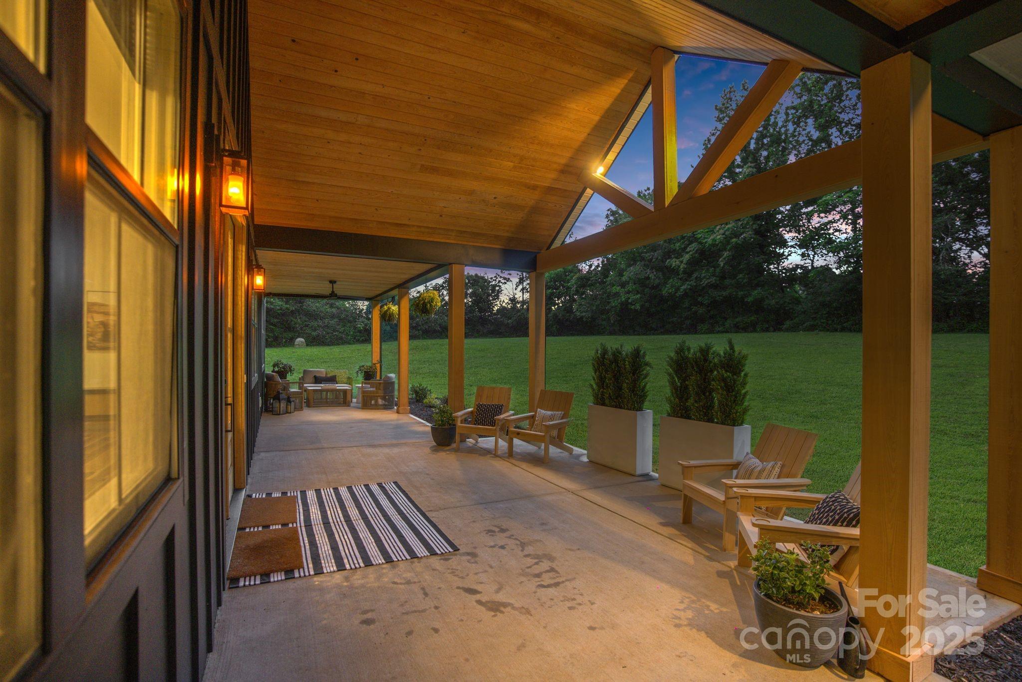 13546 W Highway 55 Highway W