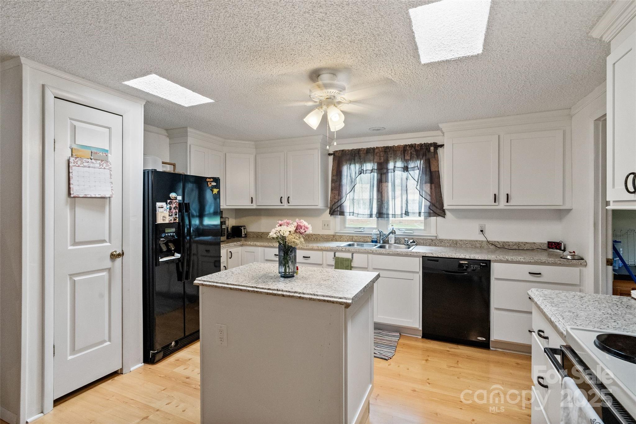 5909 Lake Valley Road Unit: 25