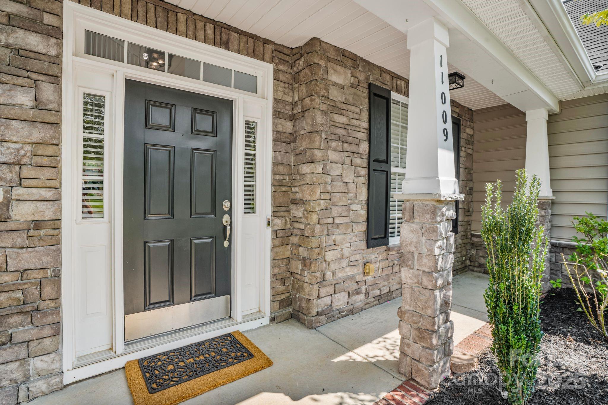 11009 Royal Colony Drive