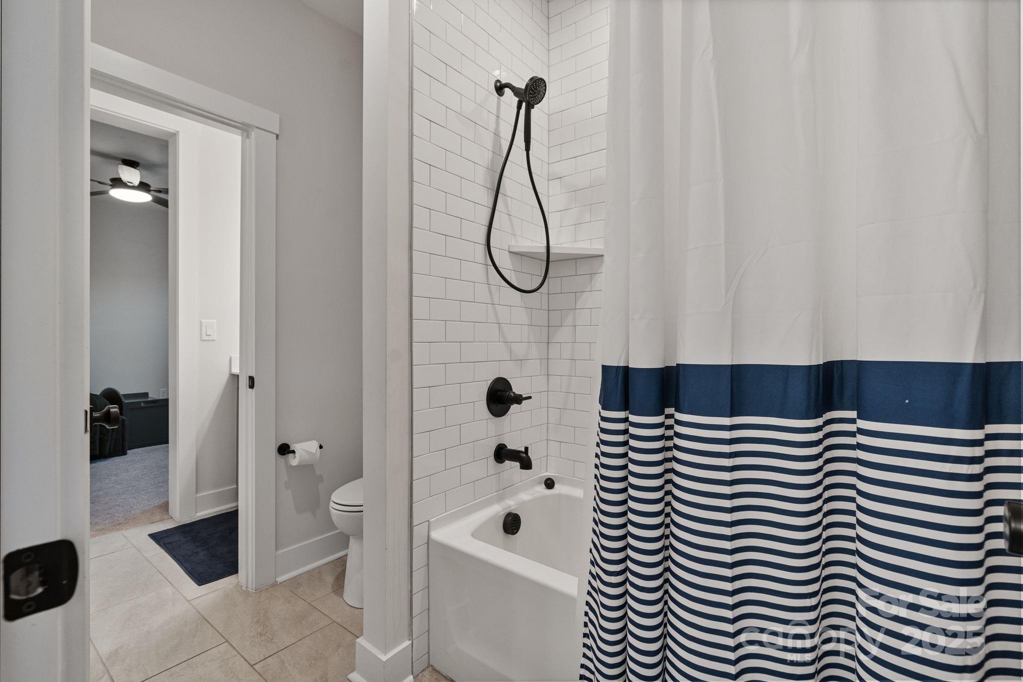 2085 Paddlers Cove Drive