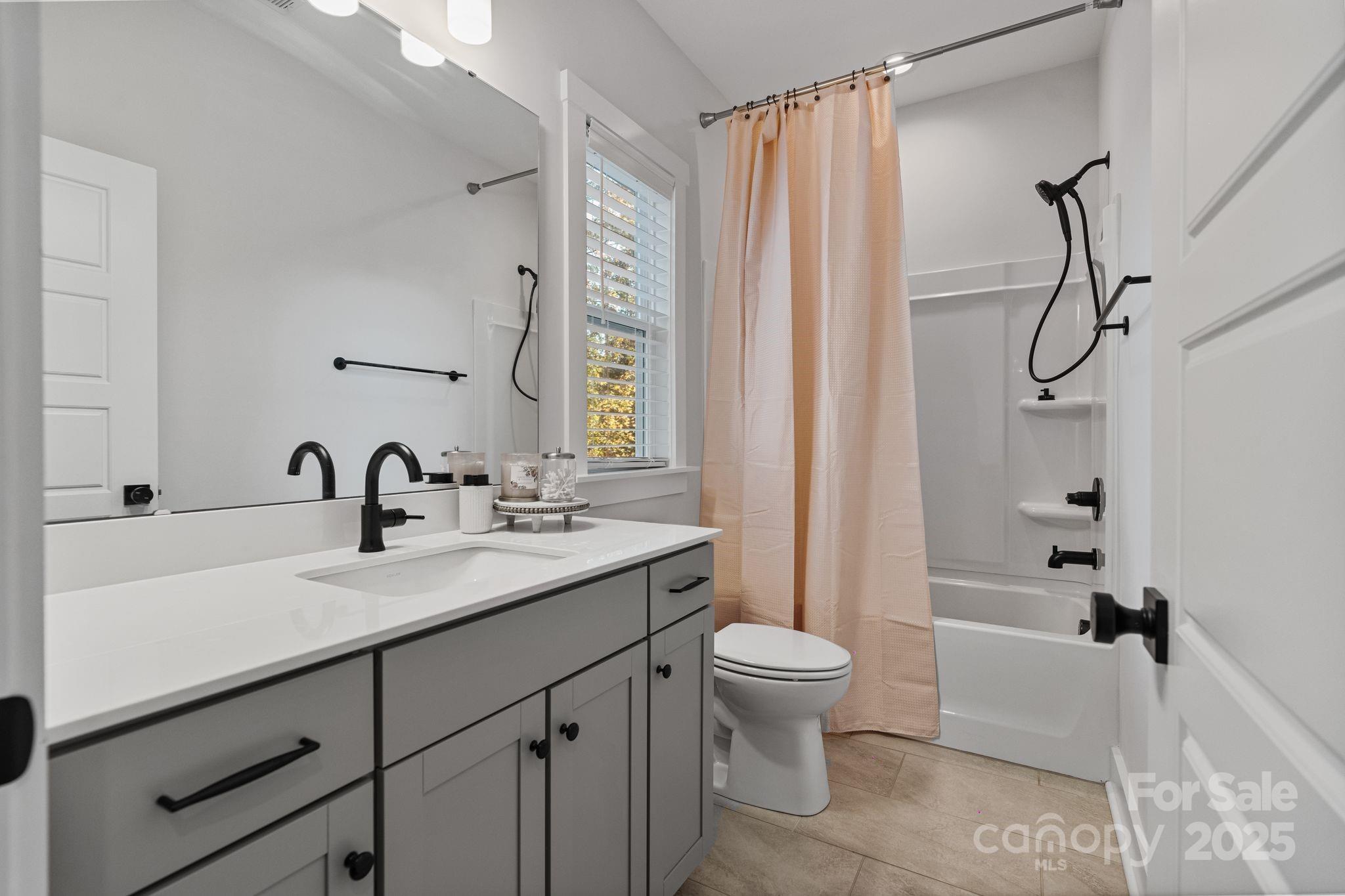 2085 Paddlers Cove Drive