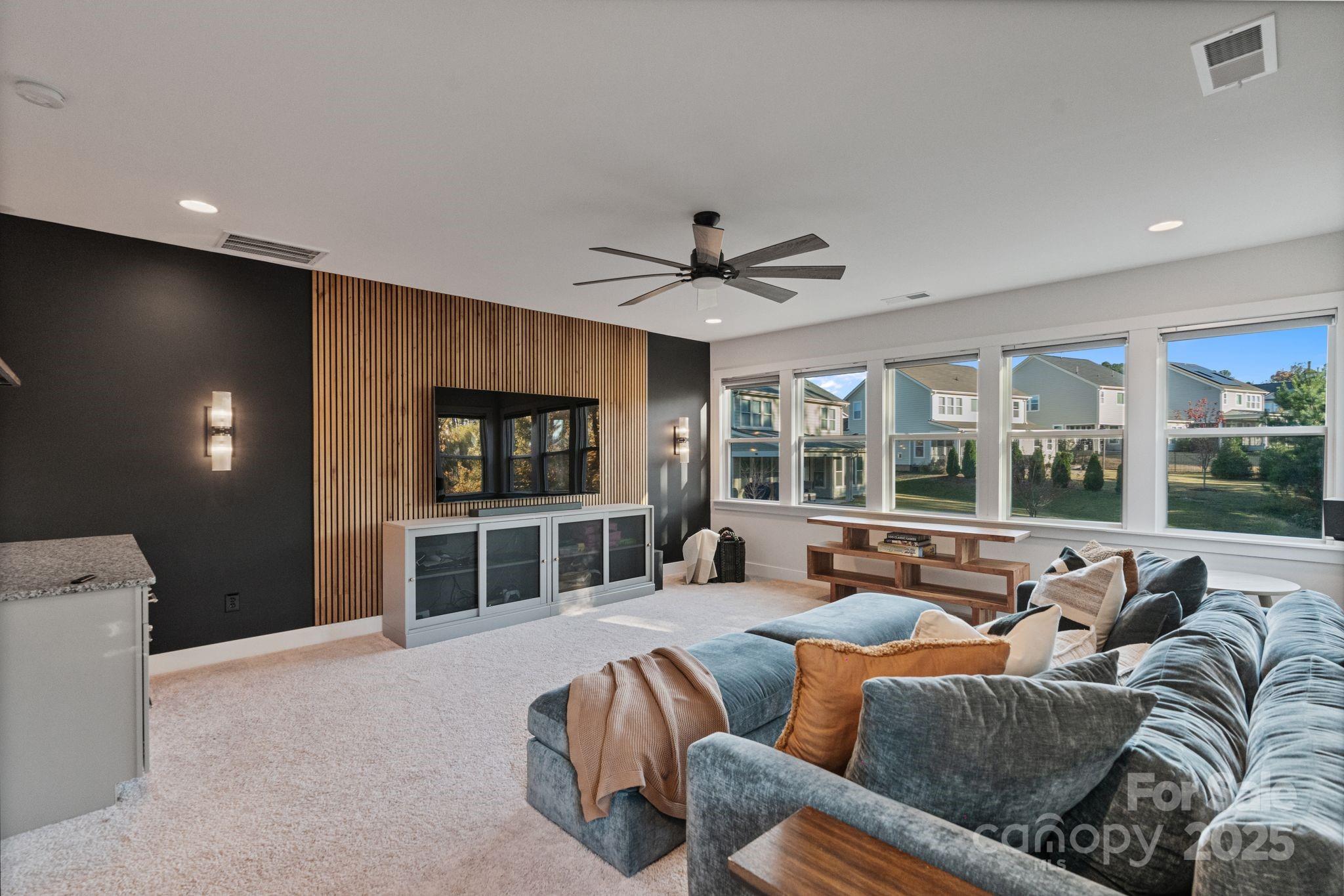 2085 Paddlers Cove Drive