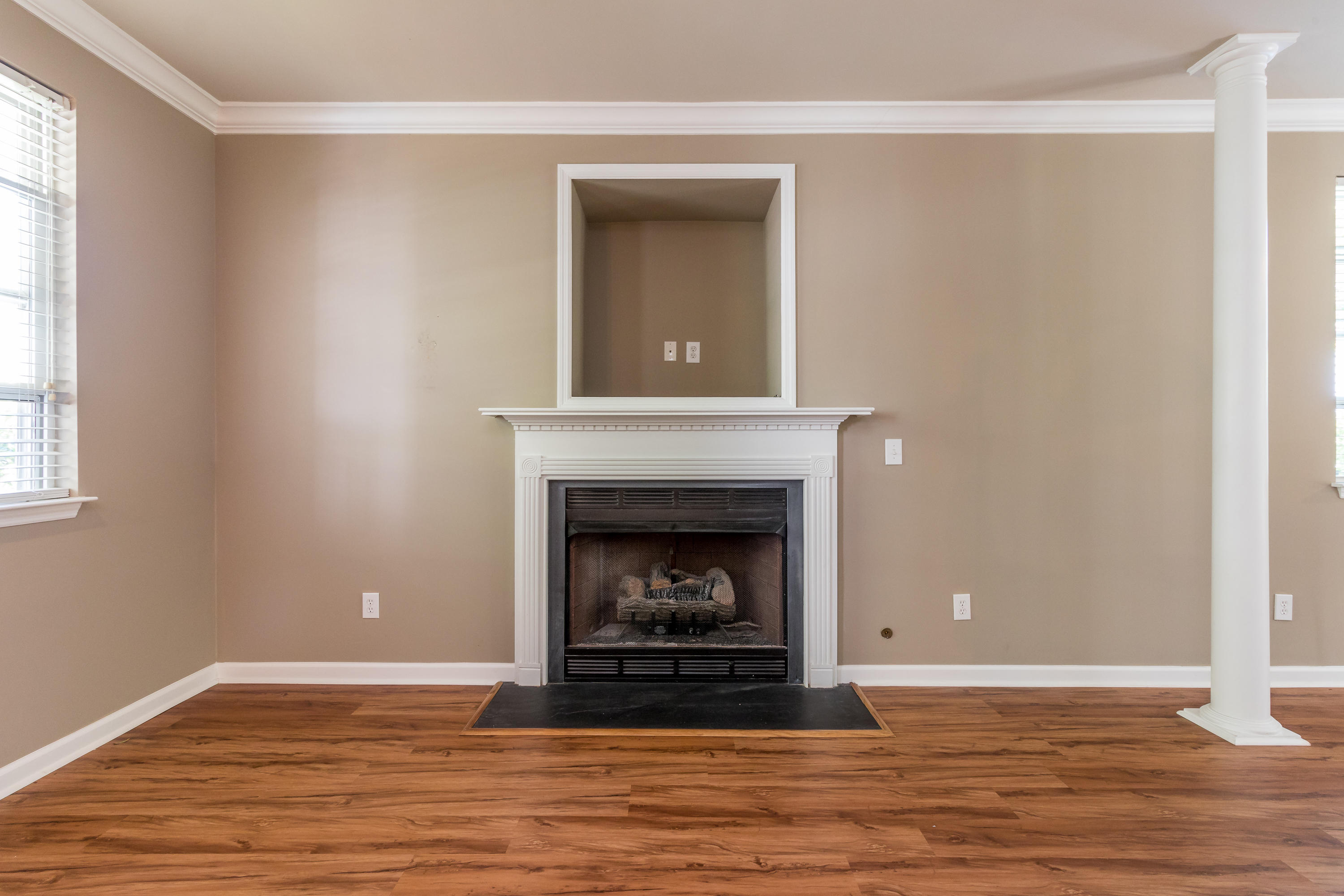 2945 Split Hickory Court