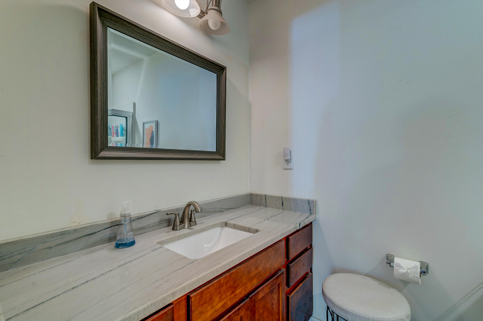 275 Kelsey Boulevard