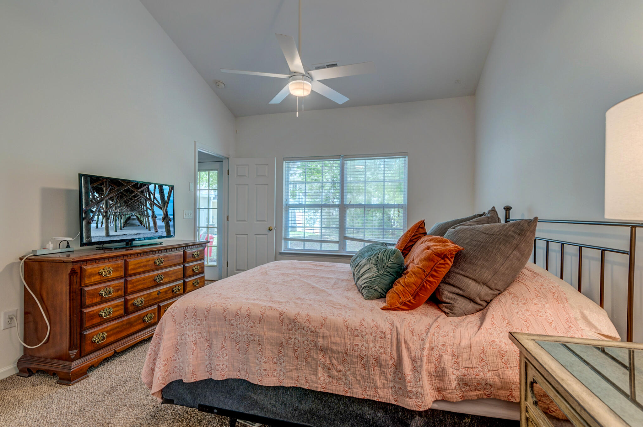 275 Kelsey Boulevard