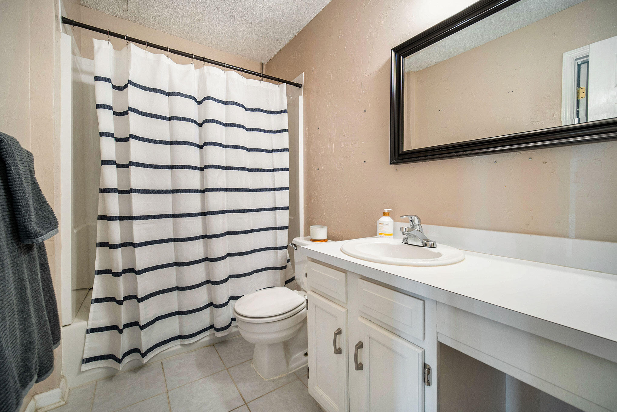 1004 Monticello Drive Unit: 2-A