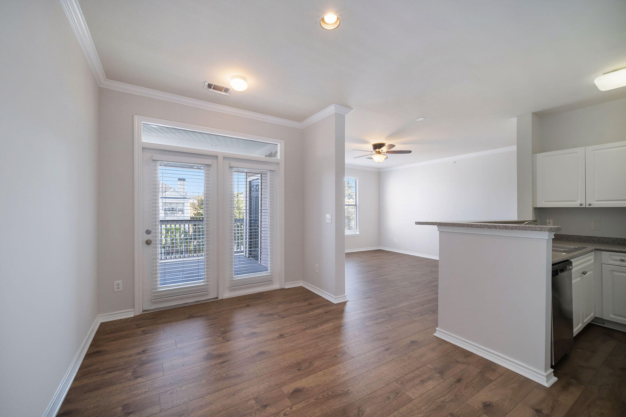 130 River Landing Drive Unit: 2314