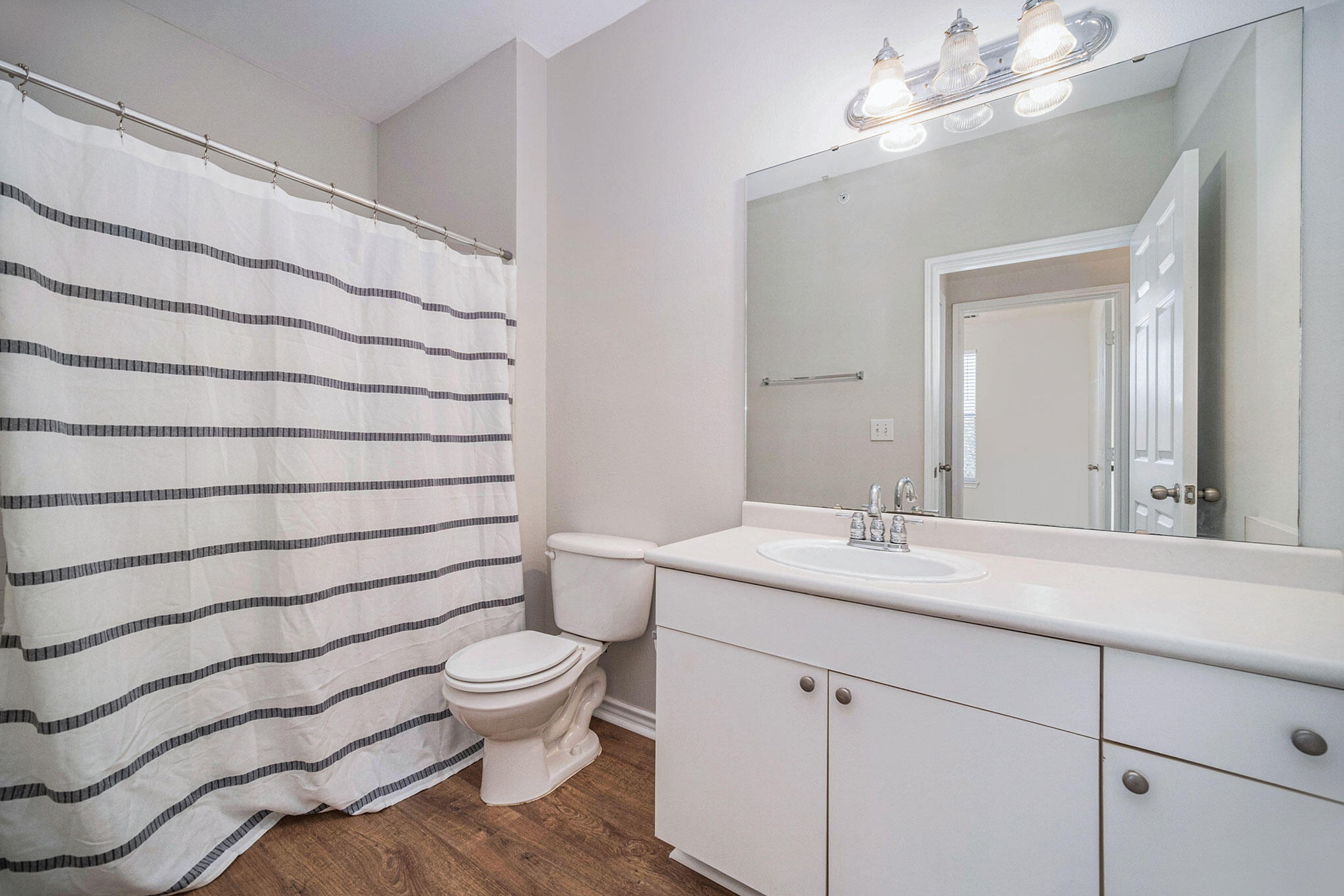 130 River Landing Drive Unit: 2314