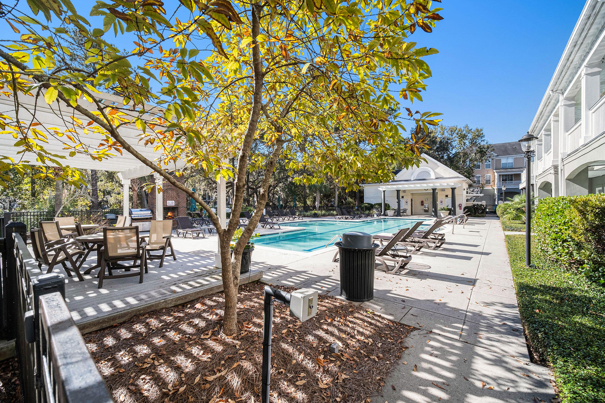 130 River Landing Drive Unit: 2314