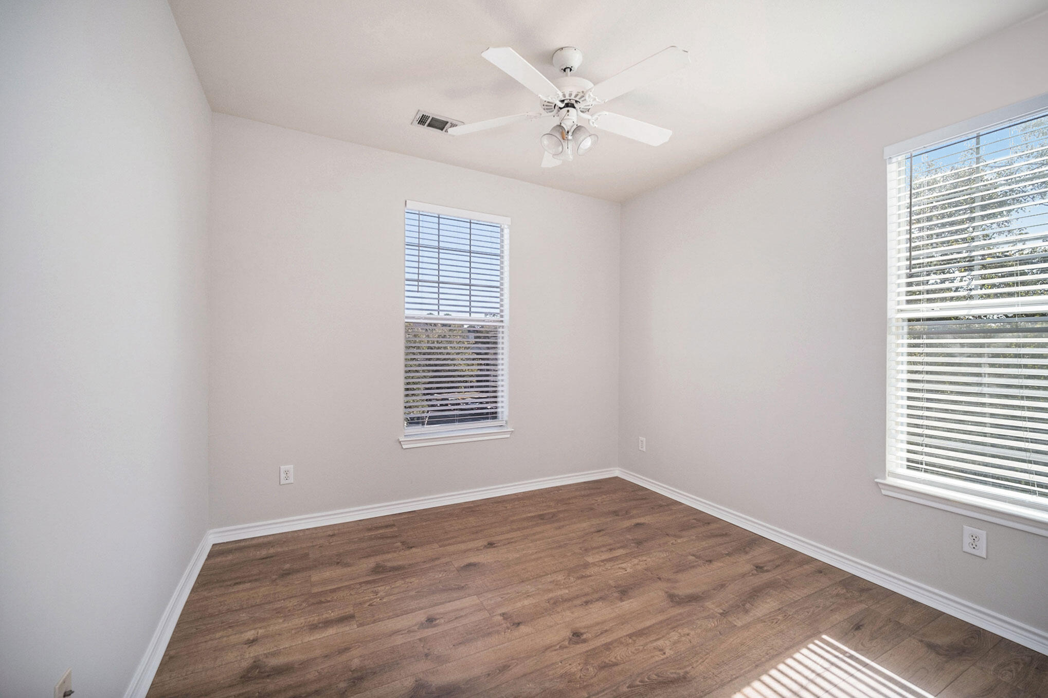 130 River Landing Drive Unit: 2314