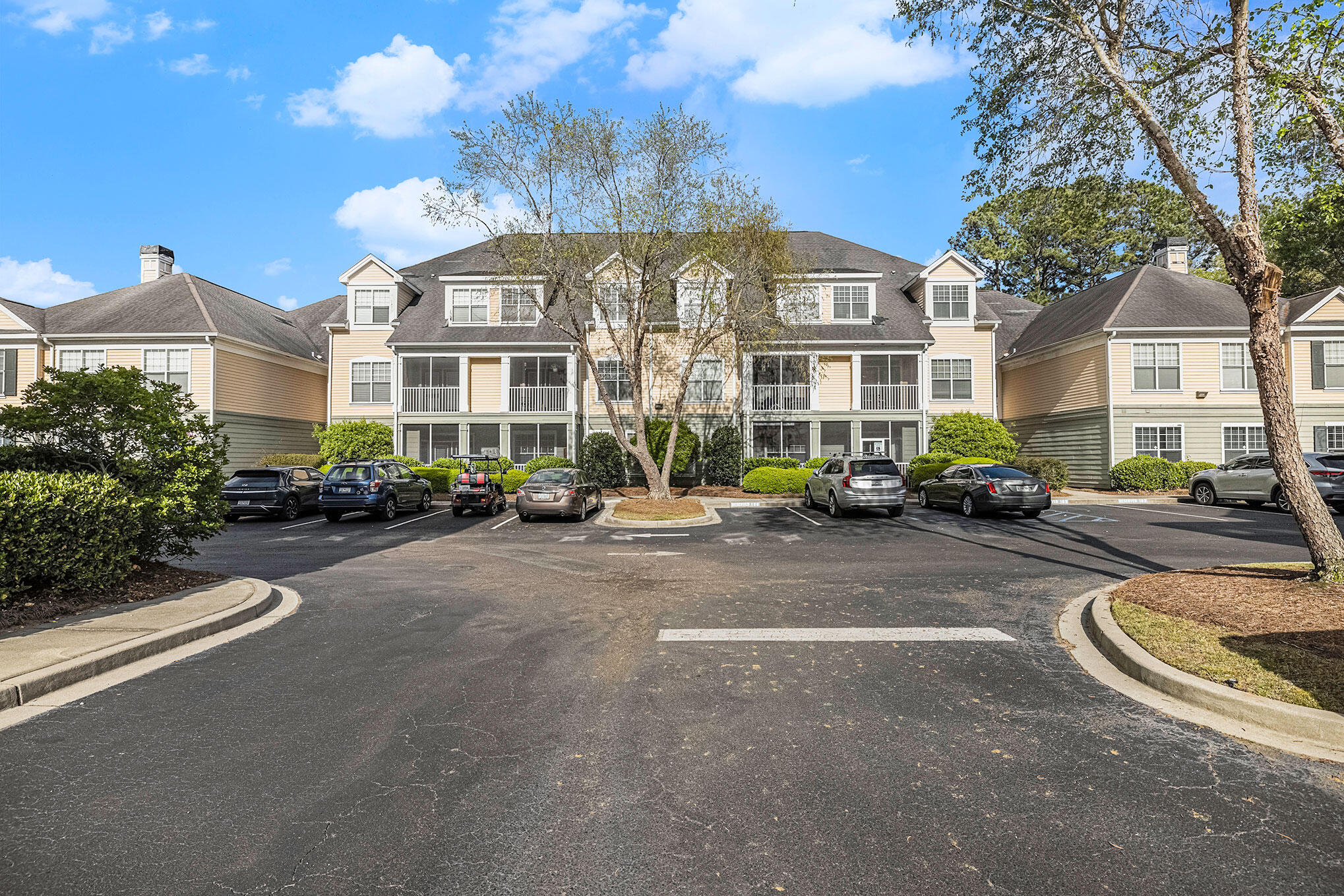 130 River Landing Drive Unit: 5206