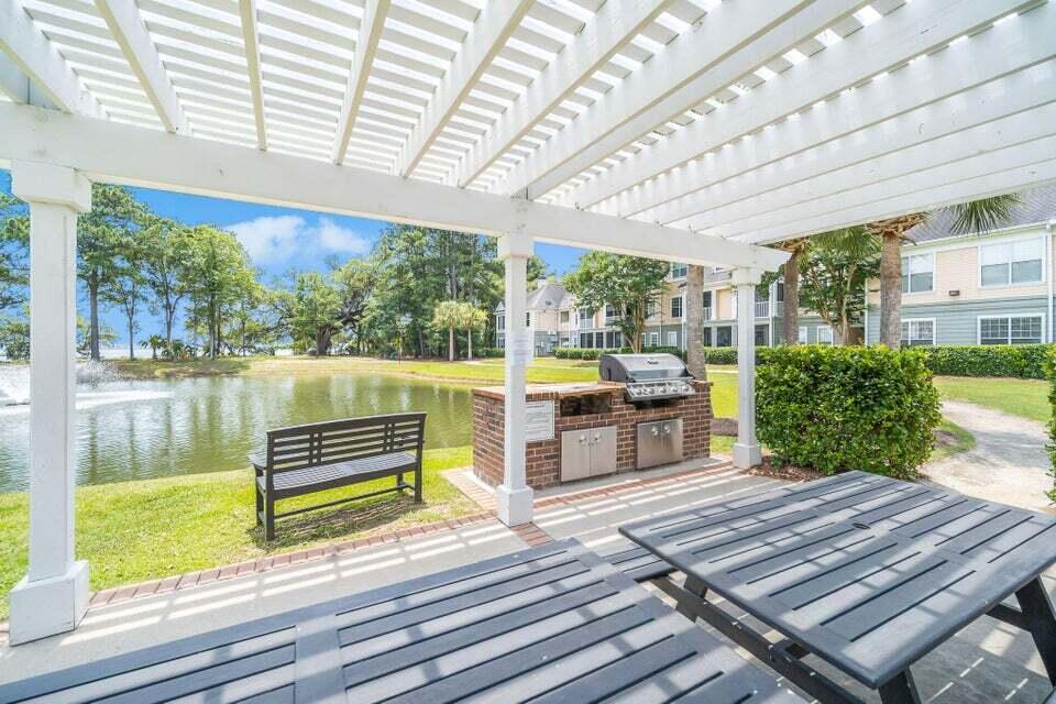 130 River Landing Drive Unit: 5206