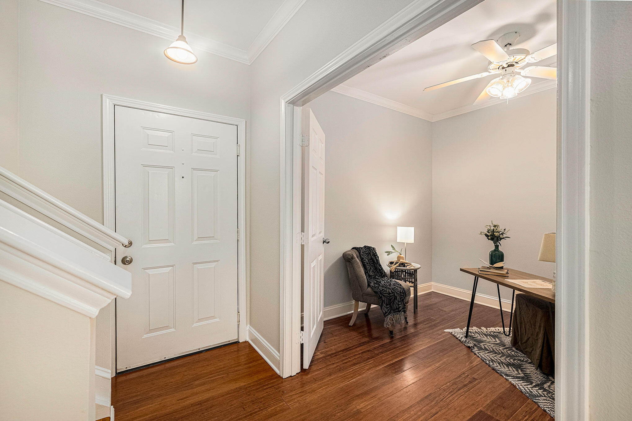 130 River Landing Drive Unit: 5206