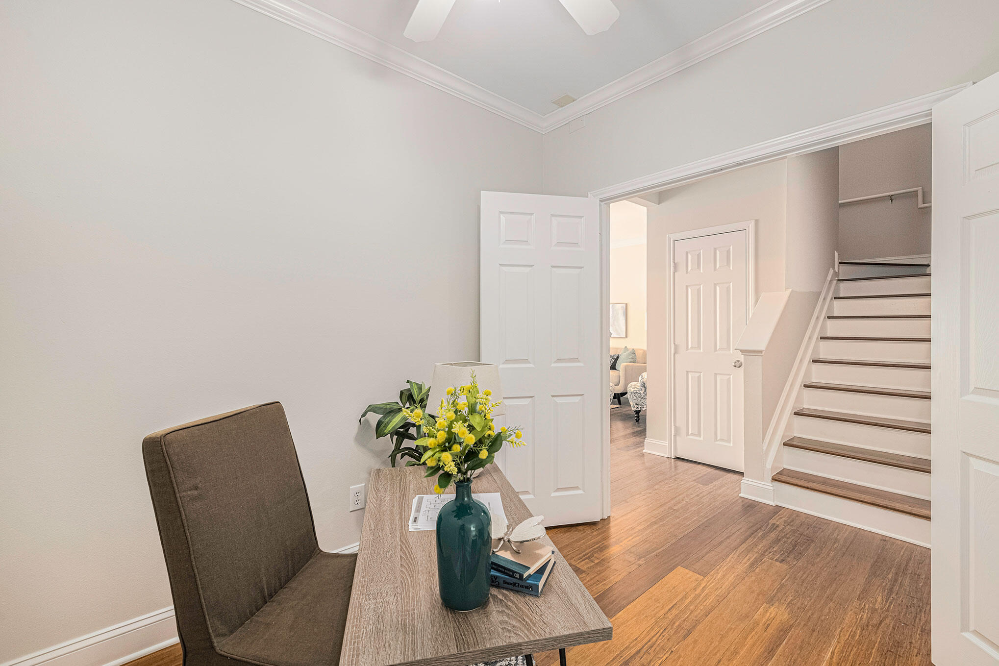 130 River Landing Drive Unit: 5206