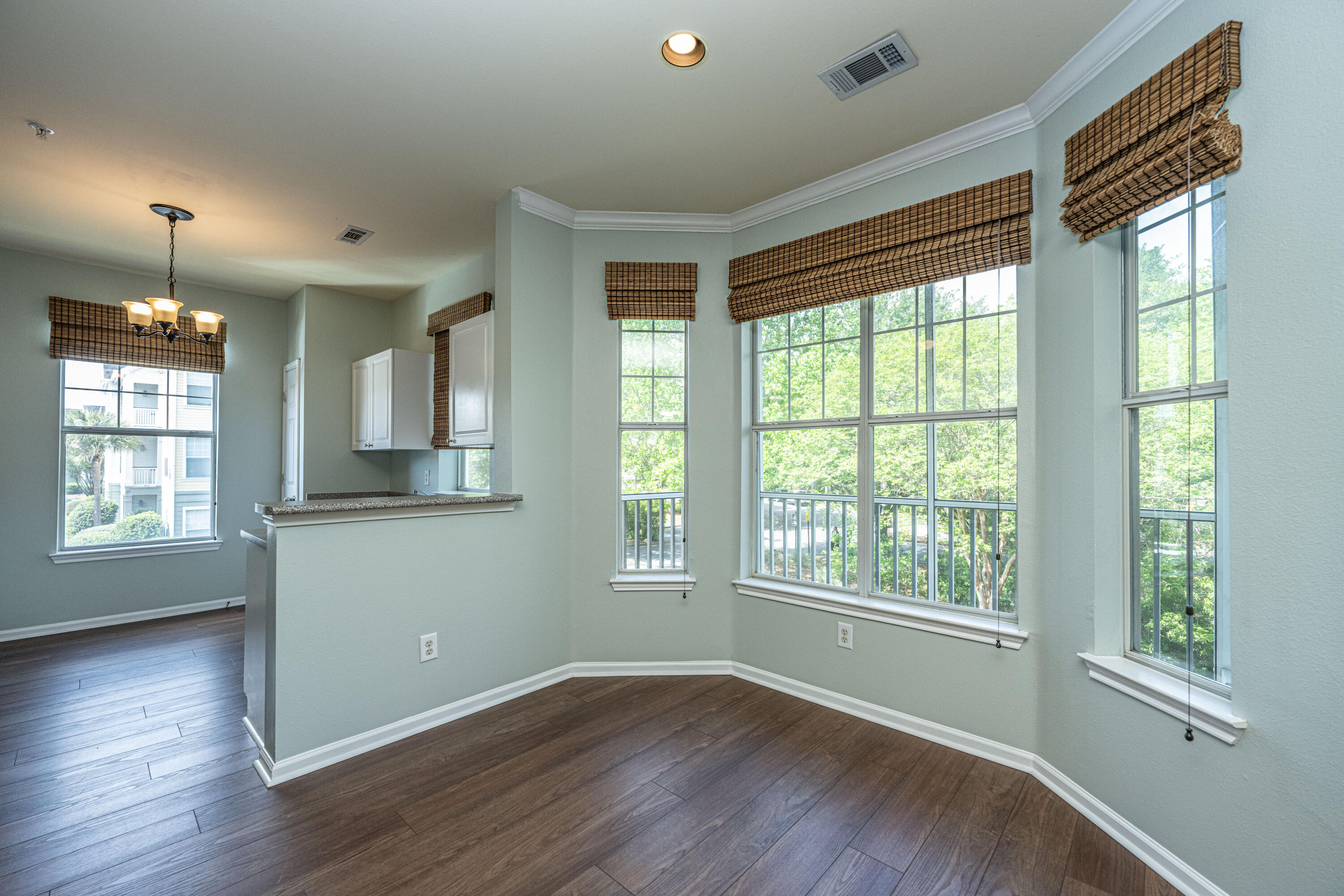 130 River Landing Drive Unit: 8210