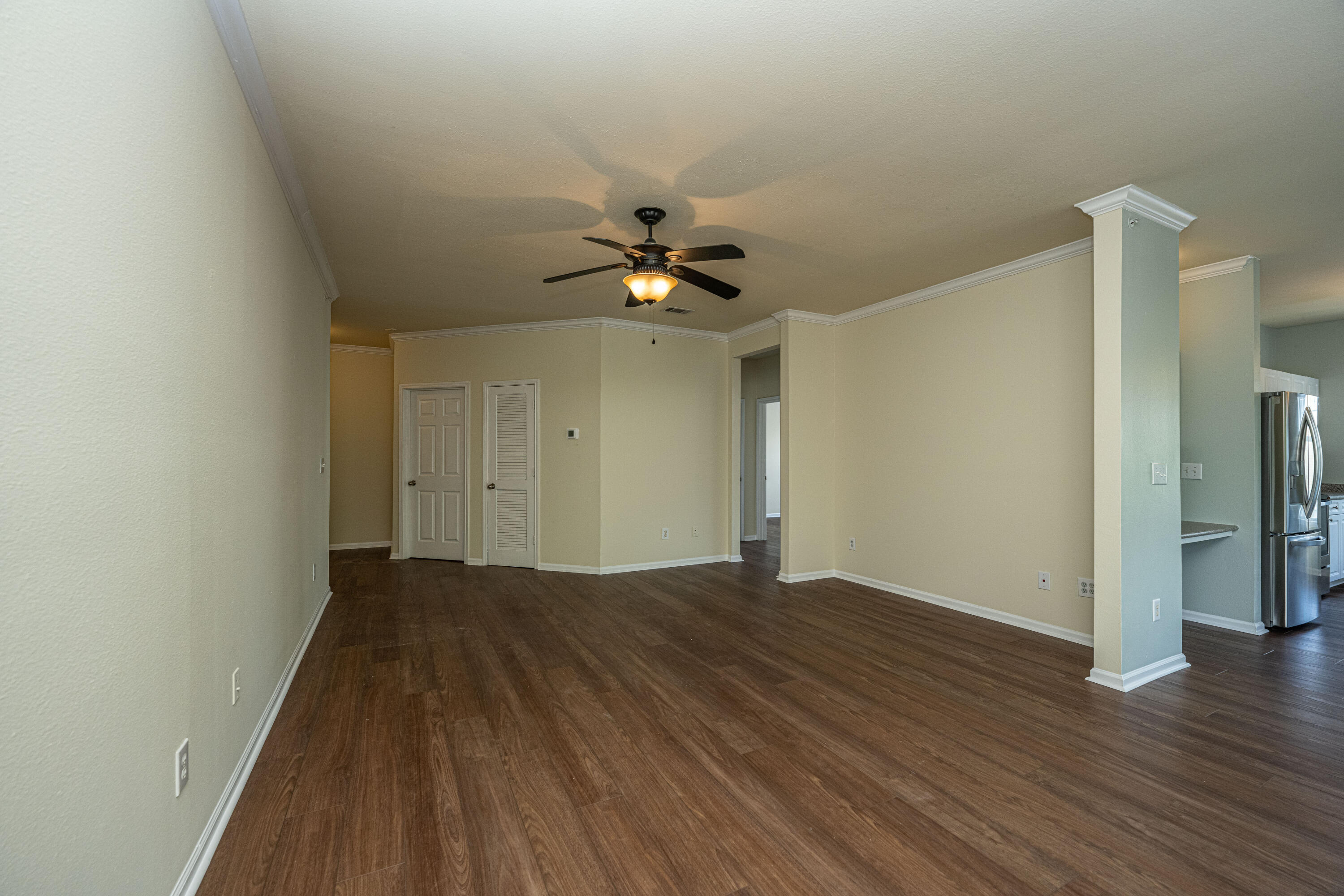 130 River Landing Drive Unit: 8210