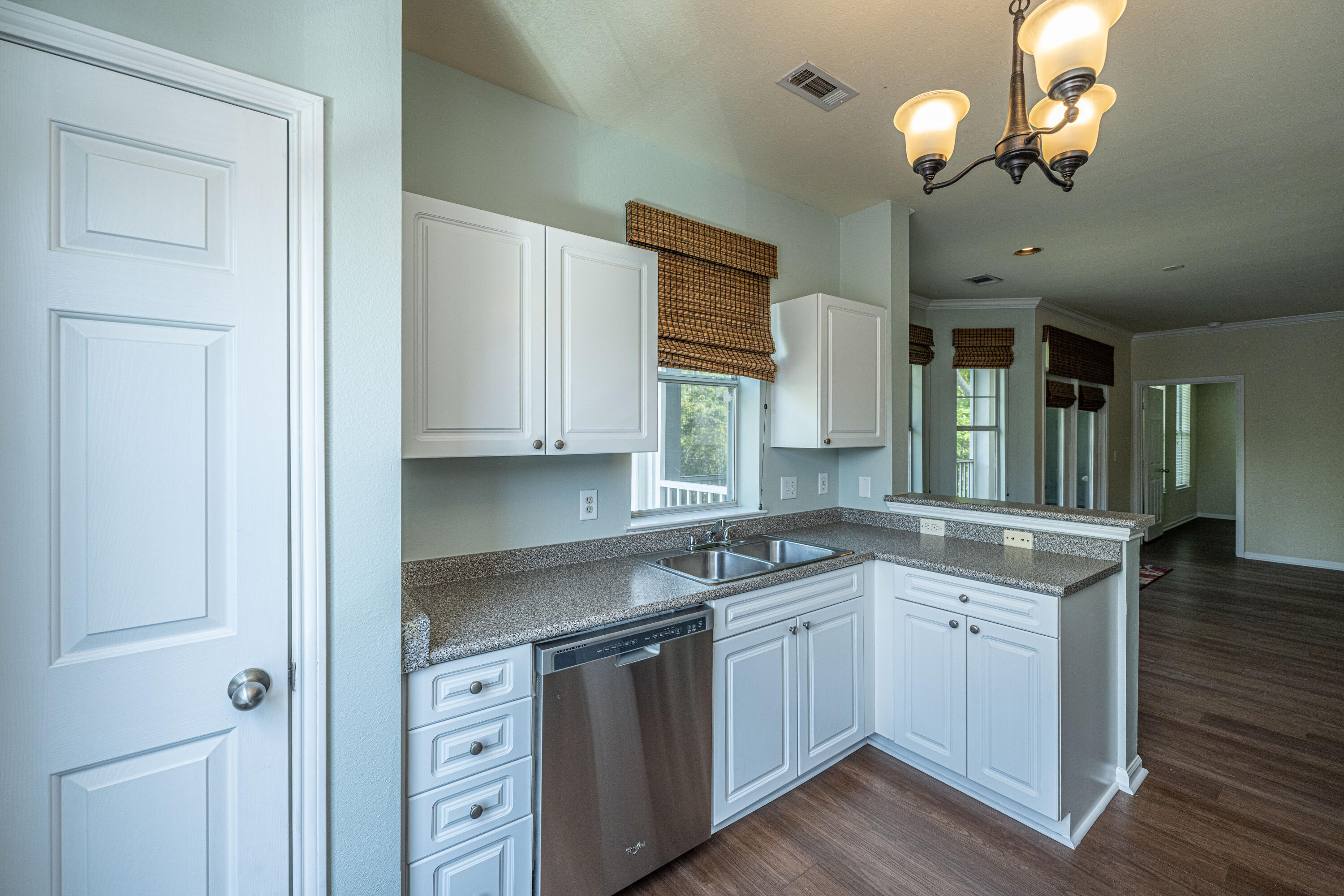 130 River Landing Drive Unit: 8210