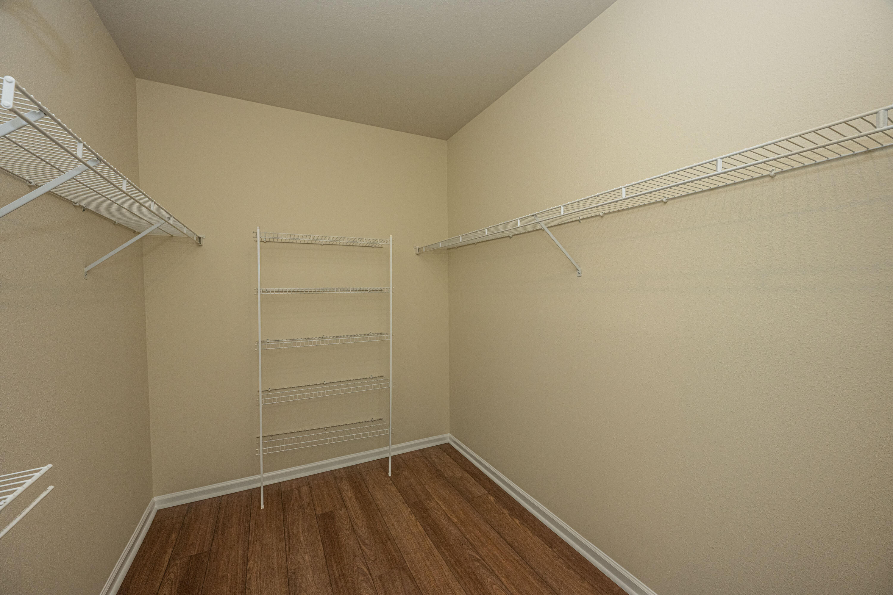 130 River Landing Drive Unit: 8210