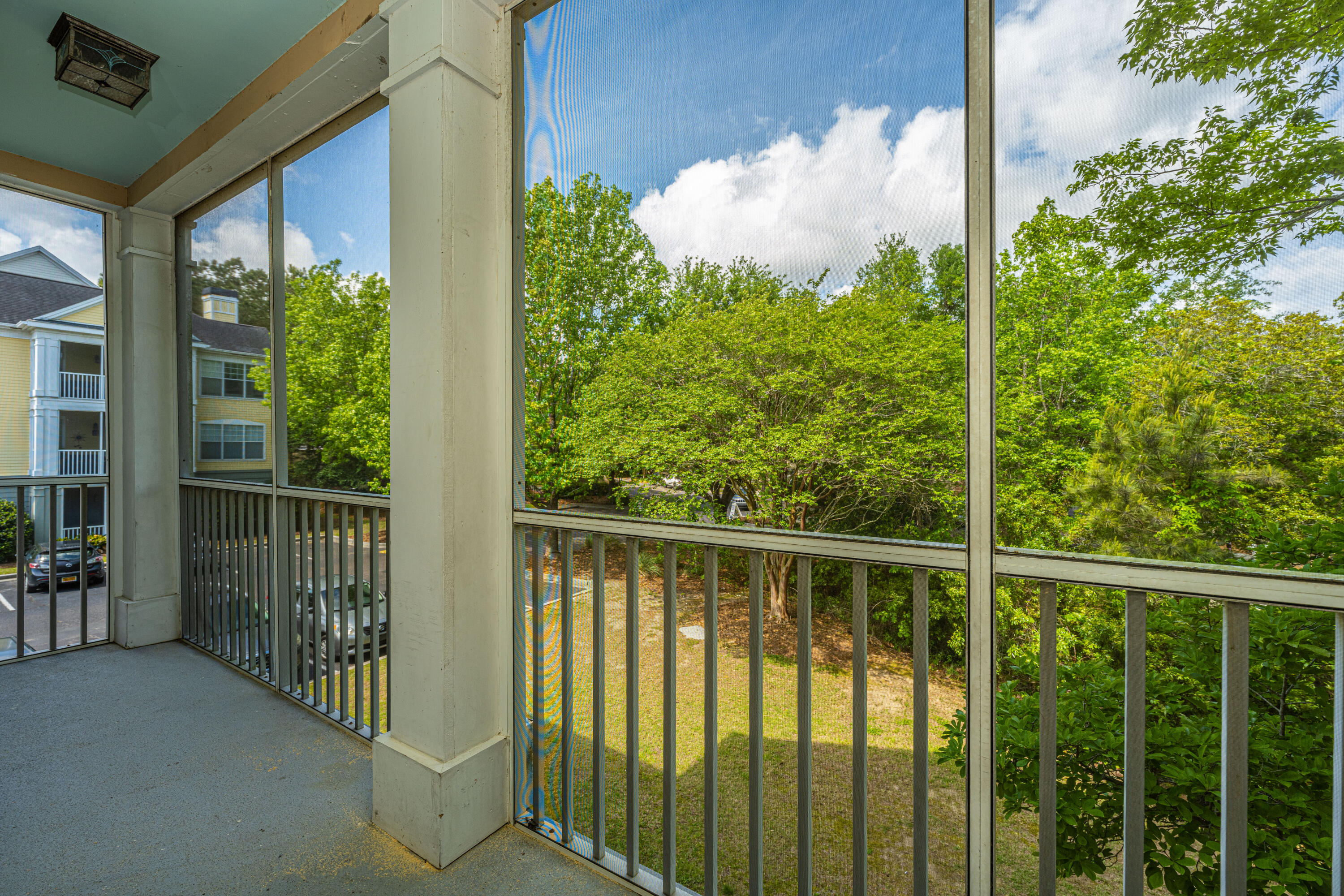 130 River Landing Drive Unit: 8210