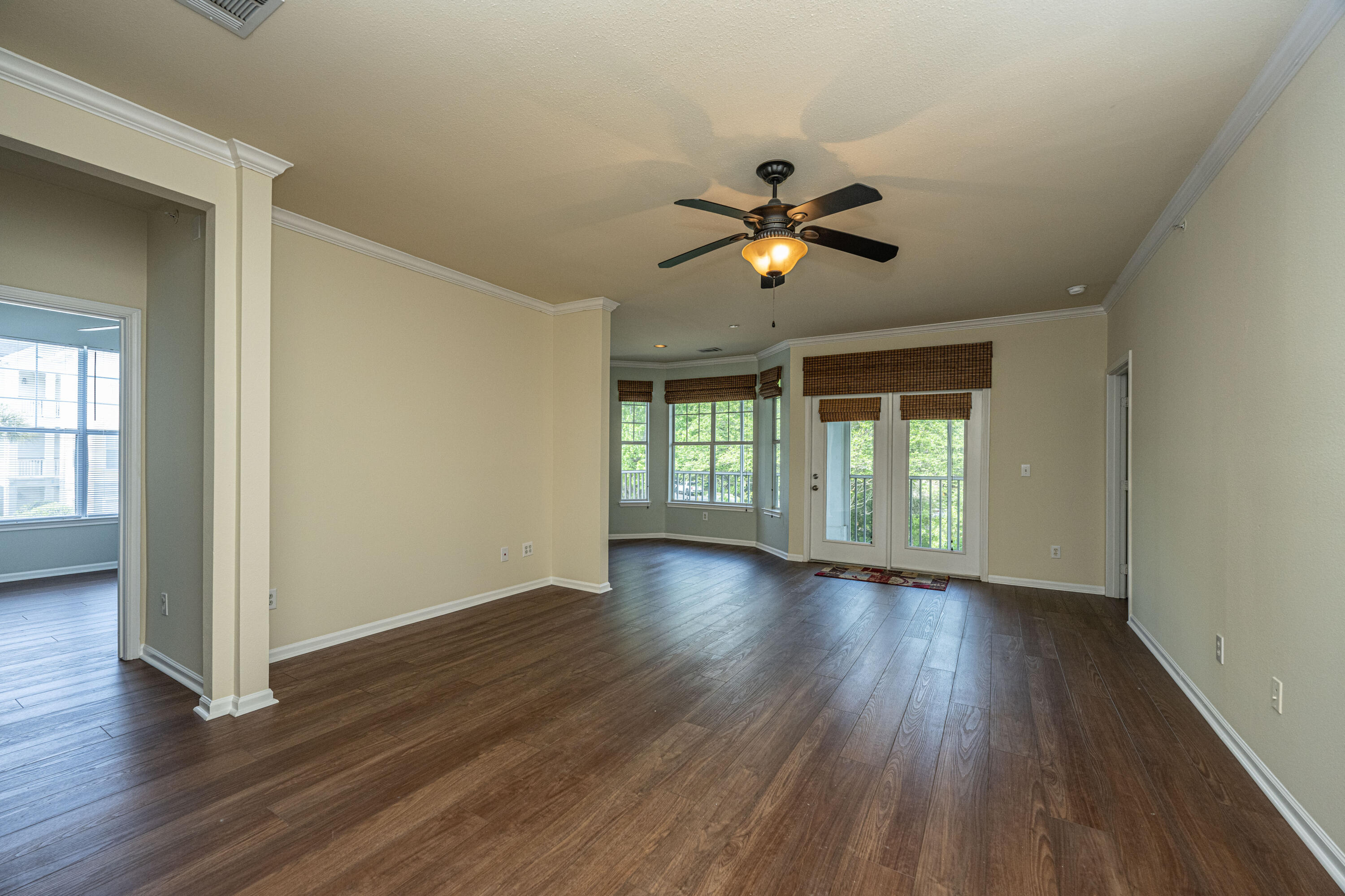 130 River Landing Drive Unit: 8210