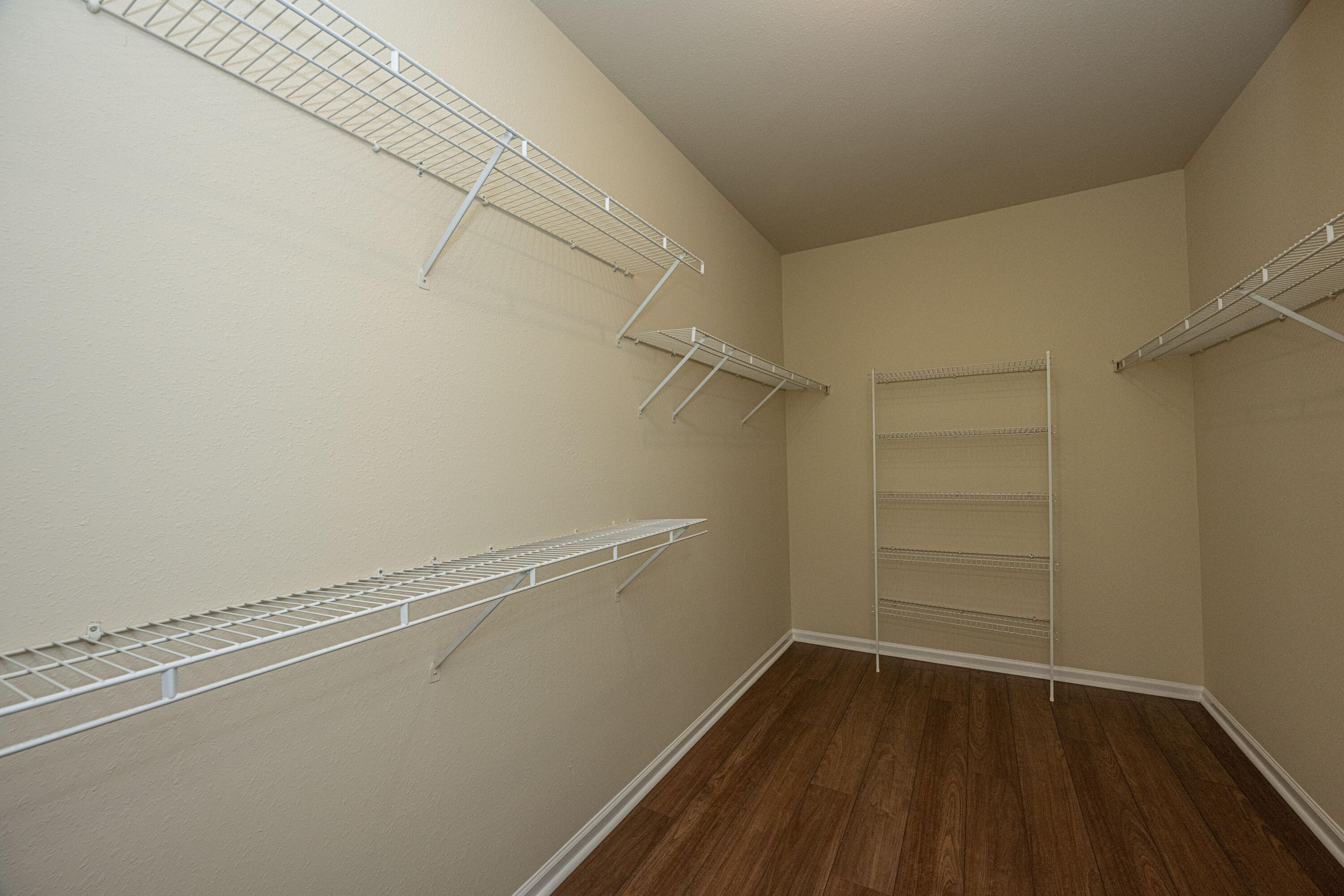 130 River Landing Drive Unit: 8210