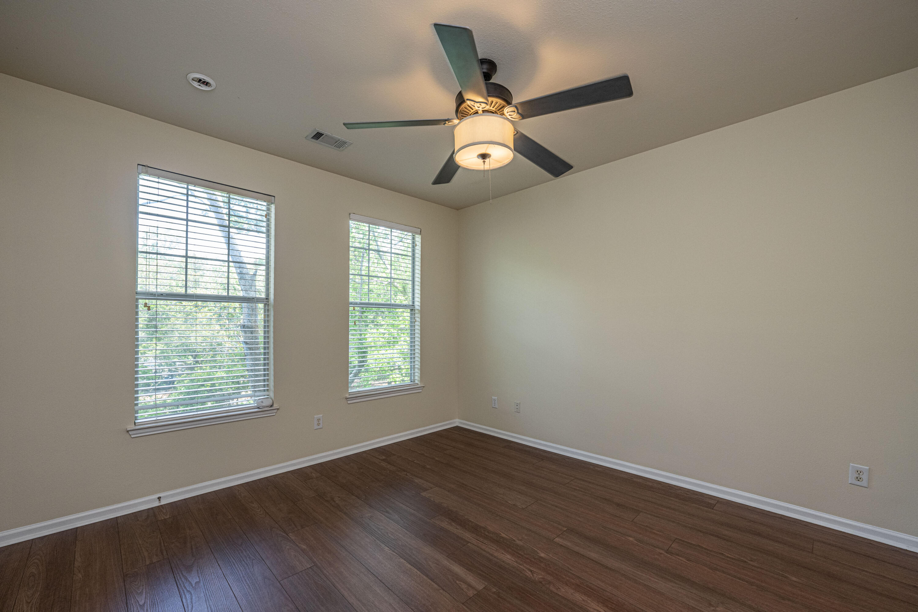 130 River Landing Drive Unit: 8210