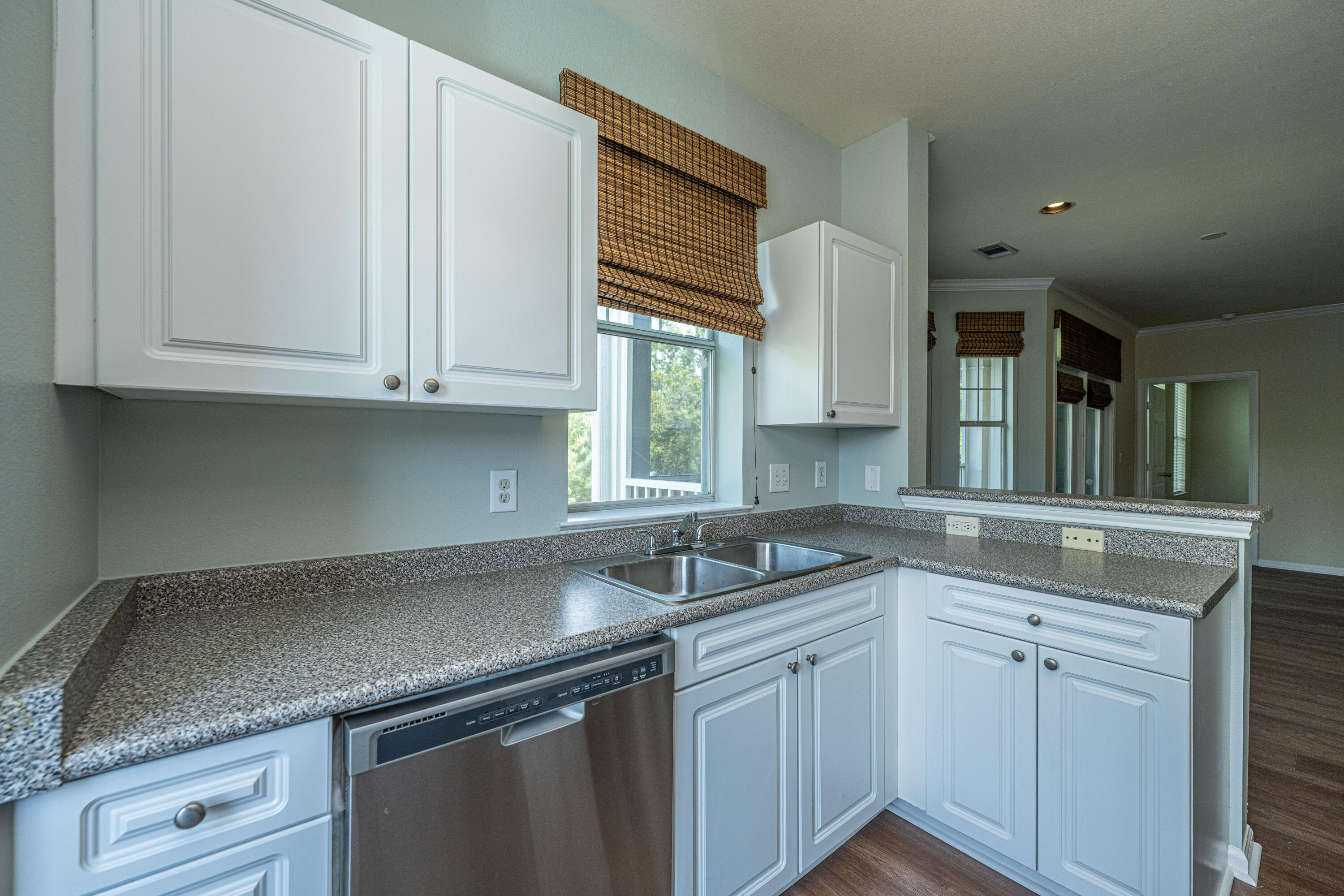 130 River Landing Drive Unit: 8210