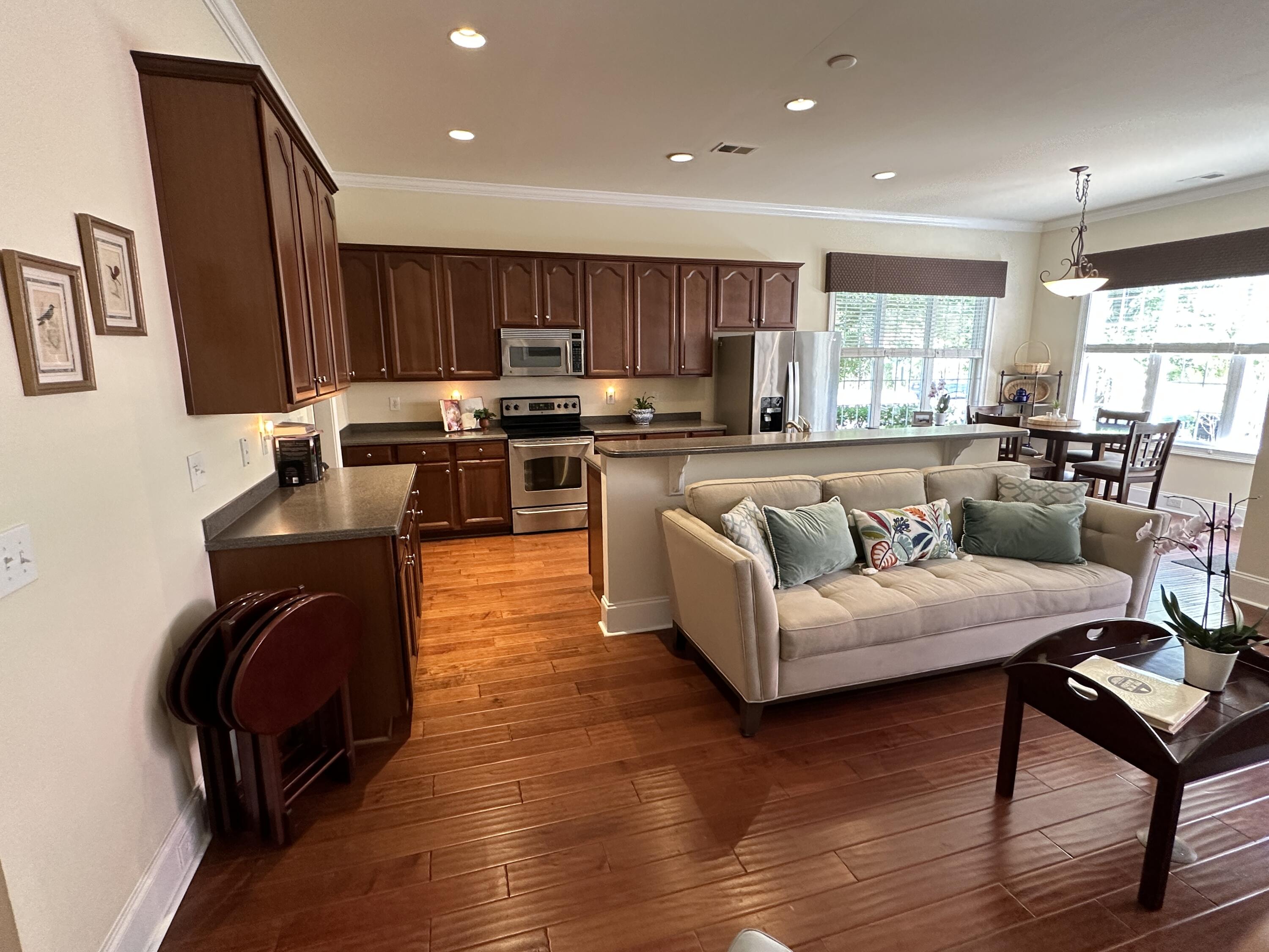 1771 Tennyson Row Unit: 1