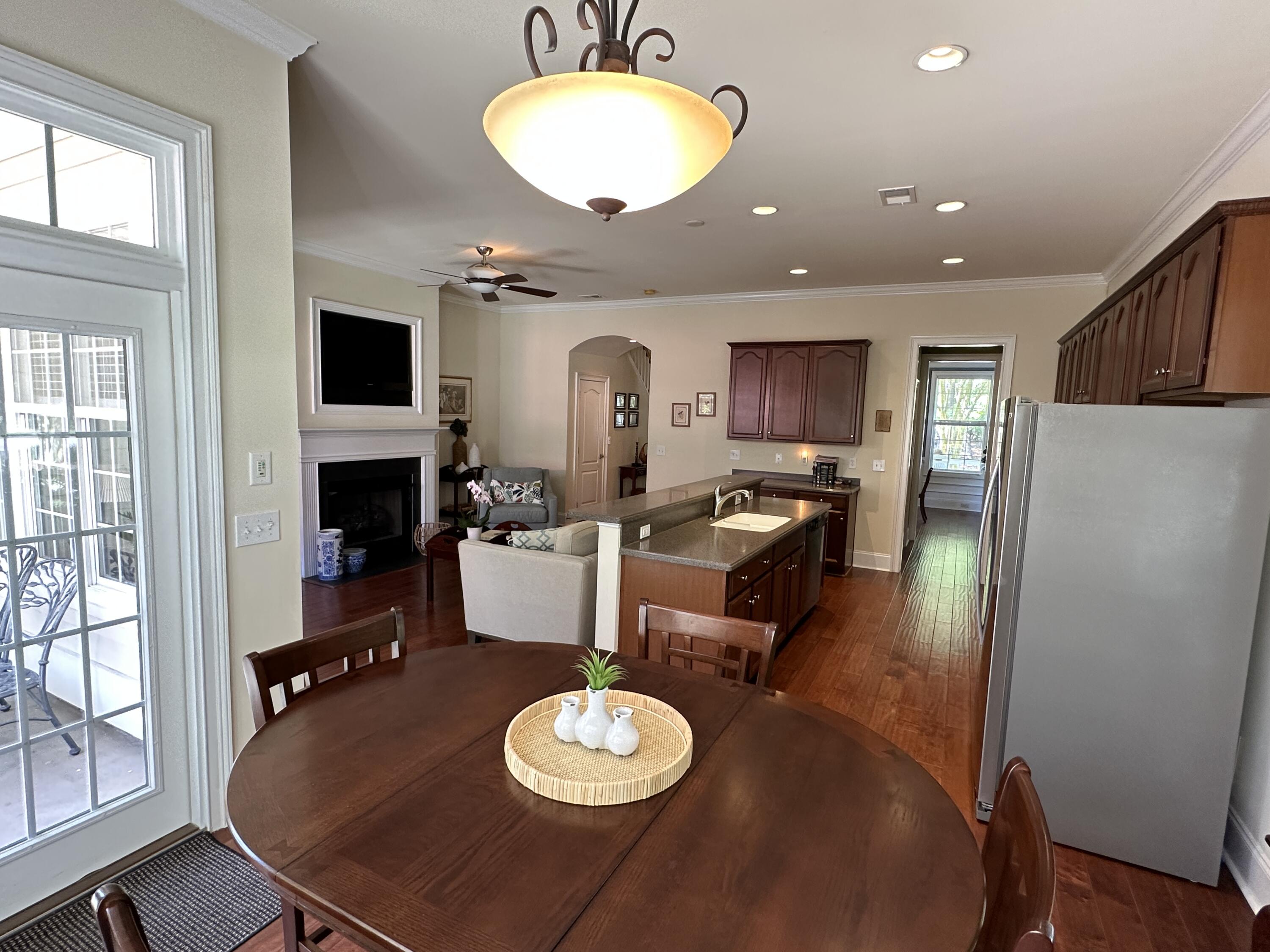 1771 Tennyson Row Unit: 1