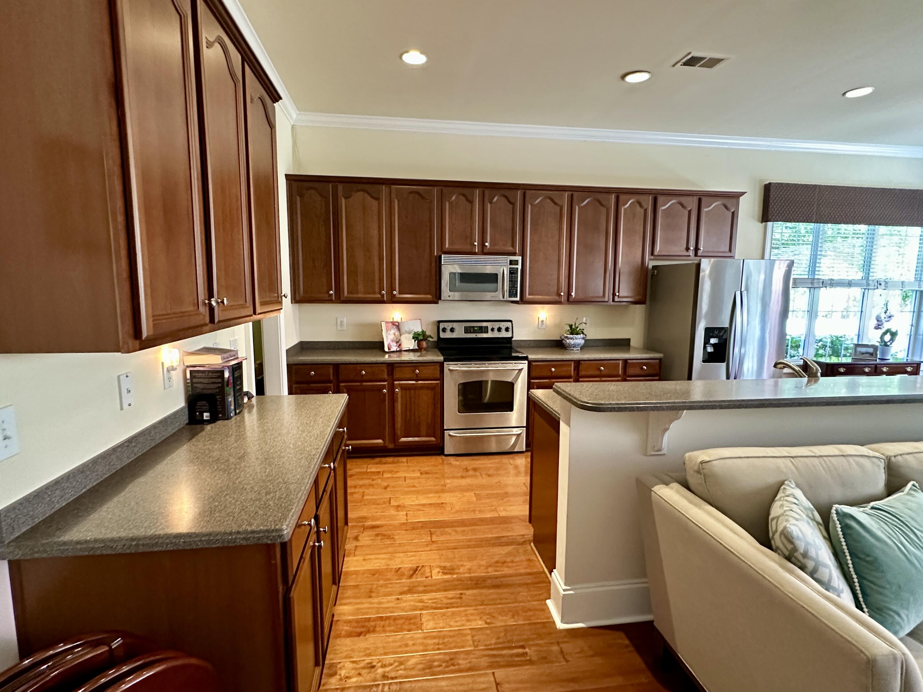 1771 Tennyson Row Unit: 1