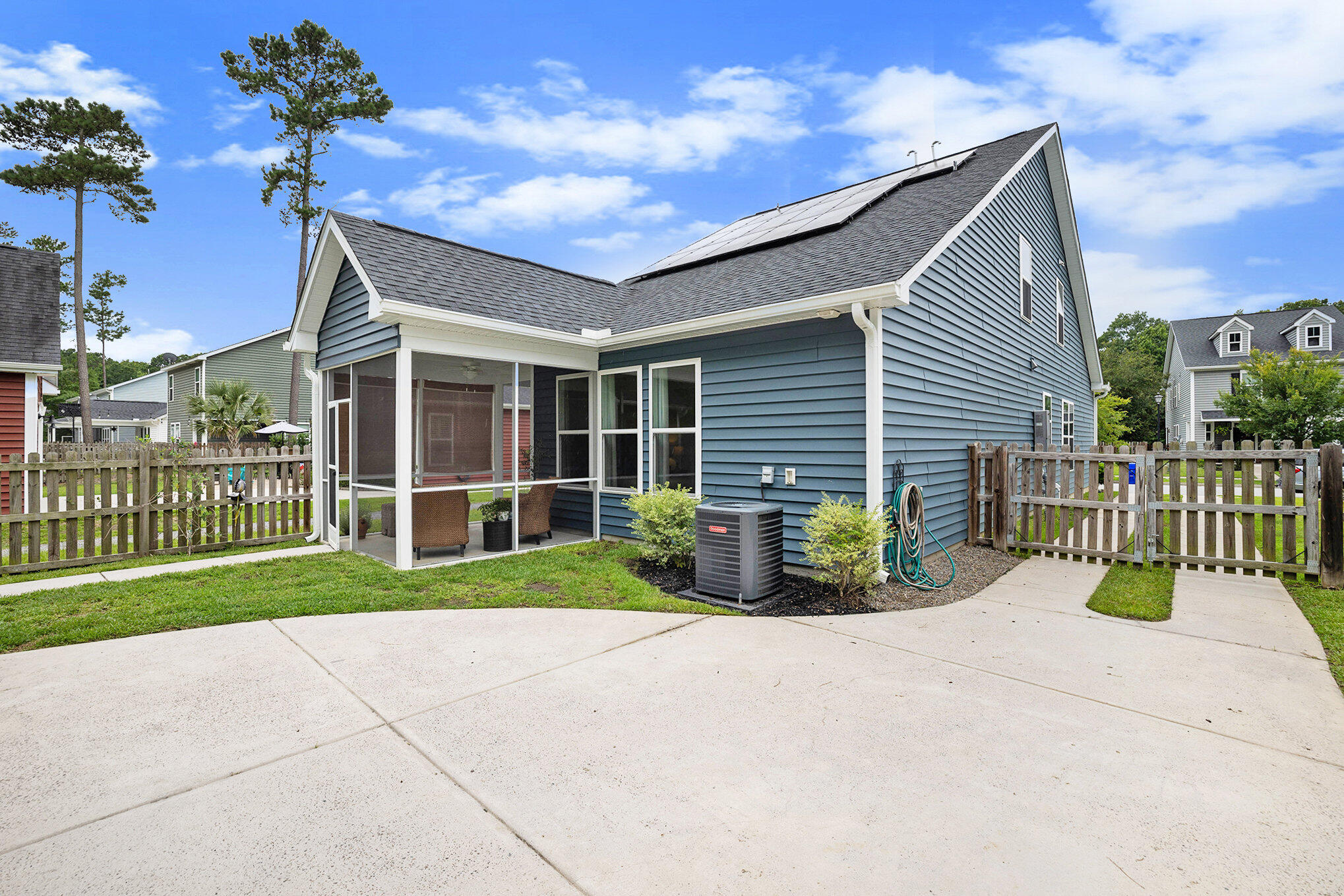 3201 Moonlight Drive