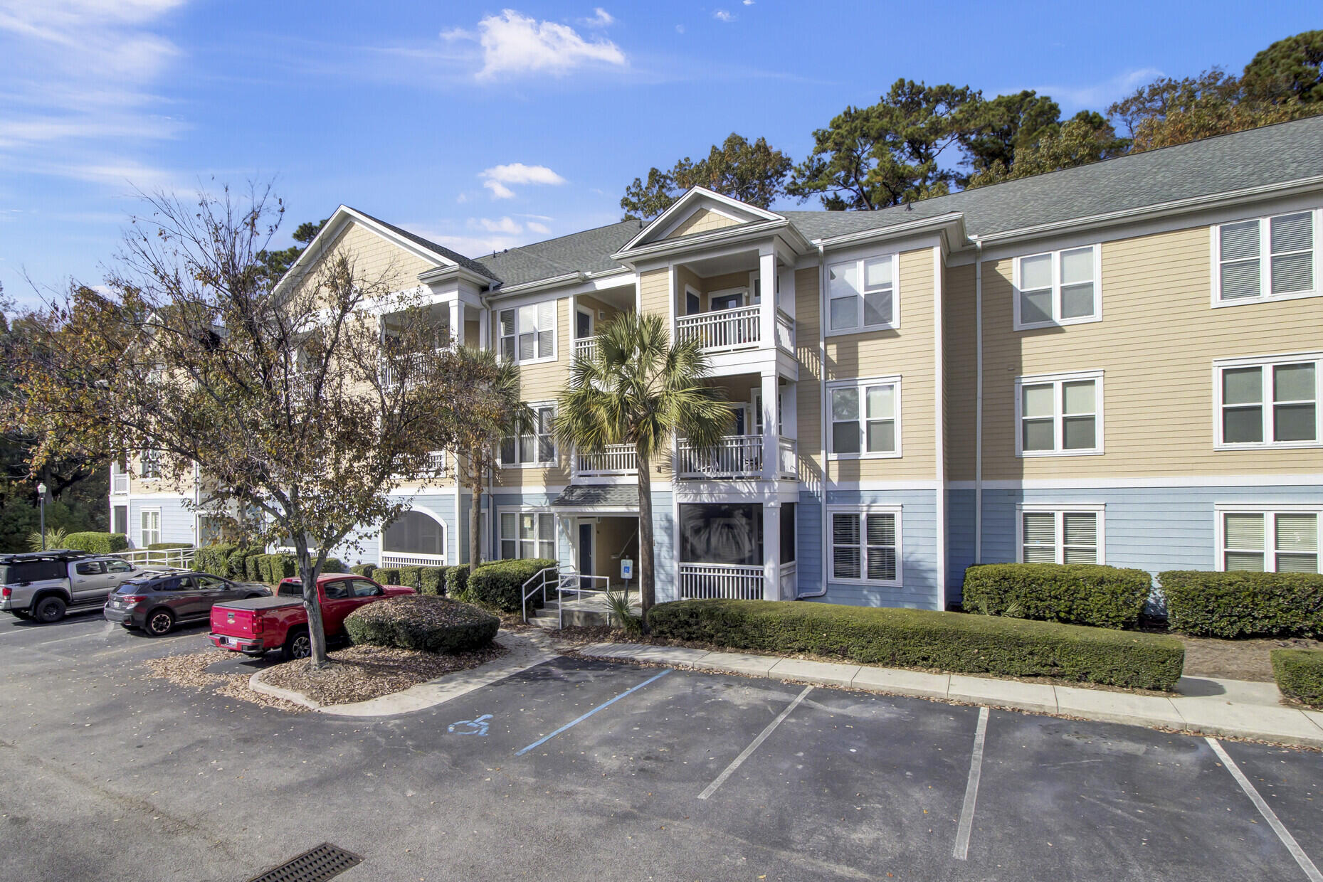 400 Bucksley Lane Unit: 107