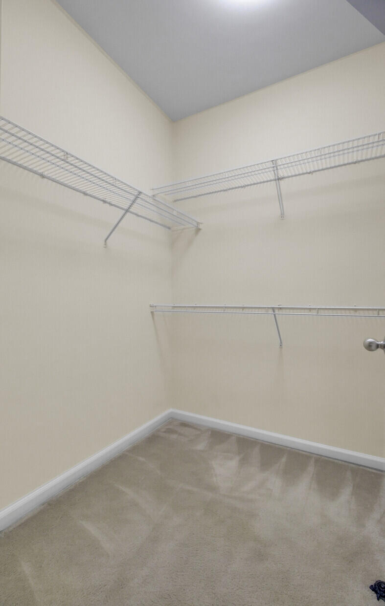 400 Bucksley Lane Unit: 107