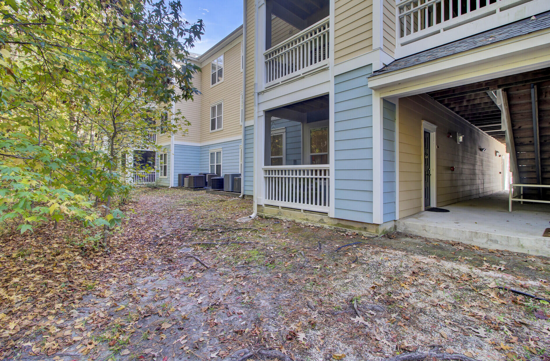 400 Bucksley Lane Unit: 107