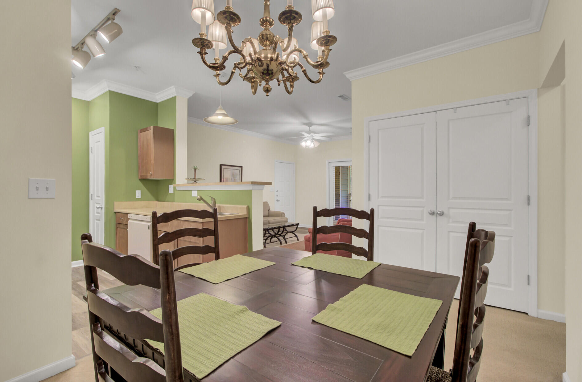 400 Bucksley Lane Unit: 107